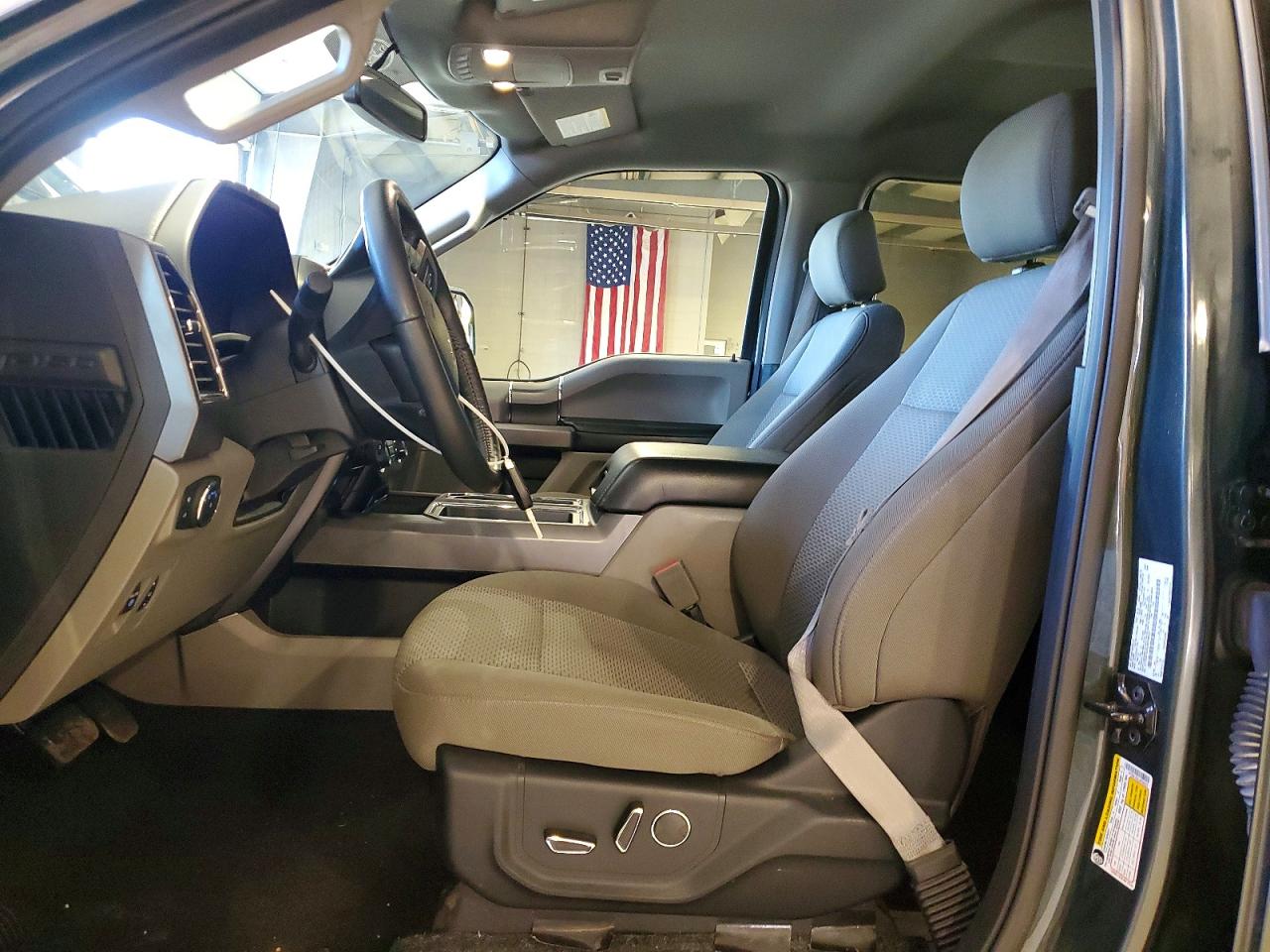 2018 Ford F150 Supercrew Gray vin: 1FTEW1E55JKF69527