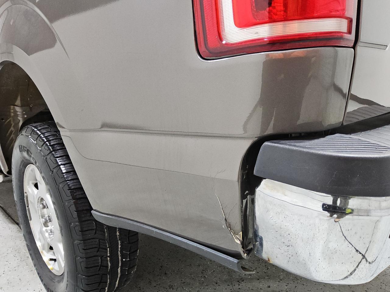 2018 Ford F150 Supercrew Серый vin: 1FTEW1E59JFD79836 Damage: Left Bed Side, Broken, Replacement Required