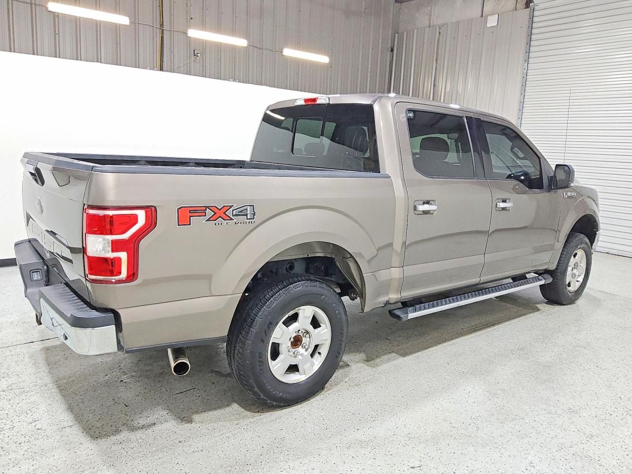2018 Ford F150 Supercrew Серый vin: 1FTEW1E59JFD79836