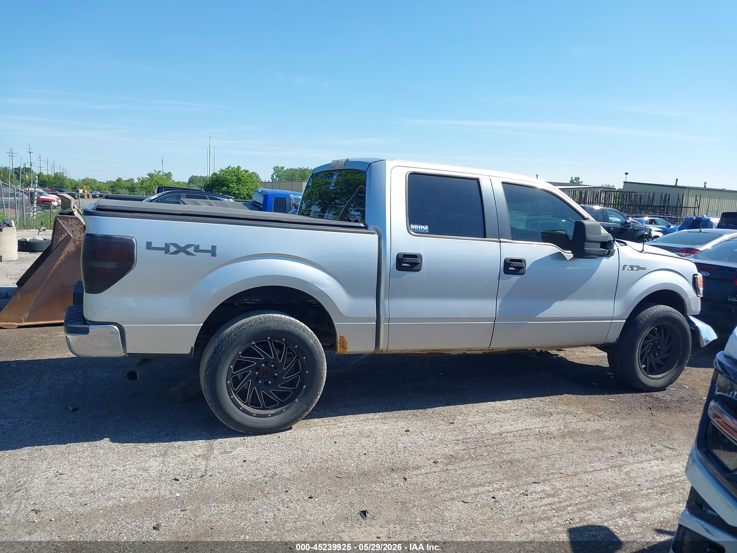 2010 Ford F-150 Xlt Silver vin: 1FTEW1E81AFC48538