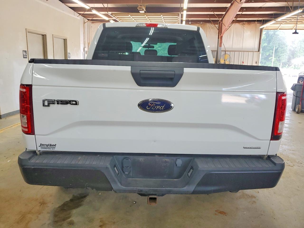 2015 Ford F150 Supercrew White vin: 1FTEW1E81FFC18589