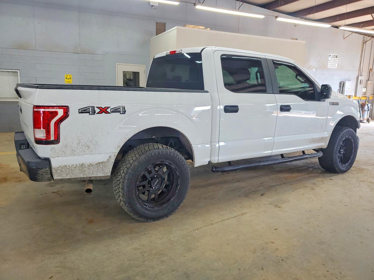 2015 Ford F150 Supercrew White vin: 1FTEW1E81FFC18589