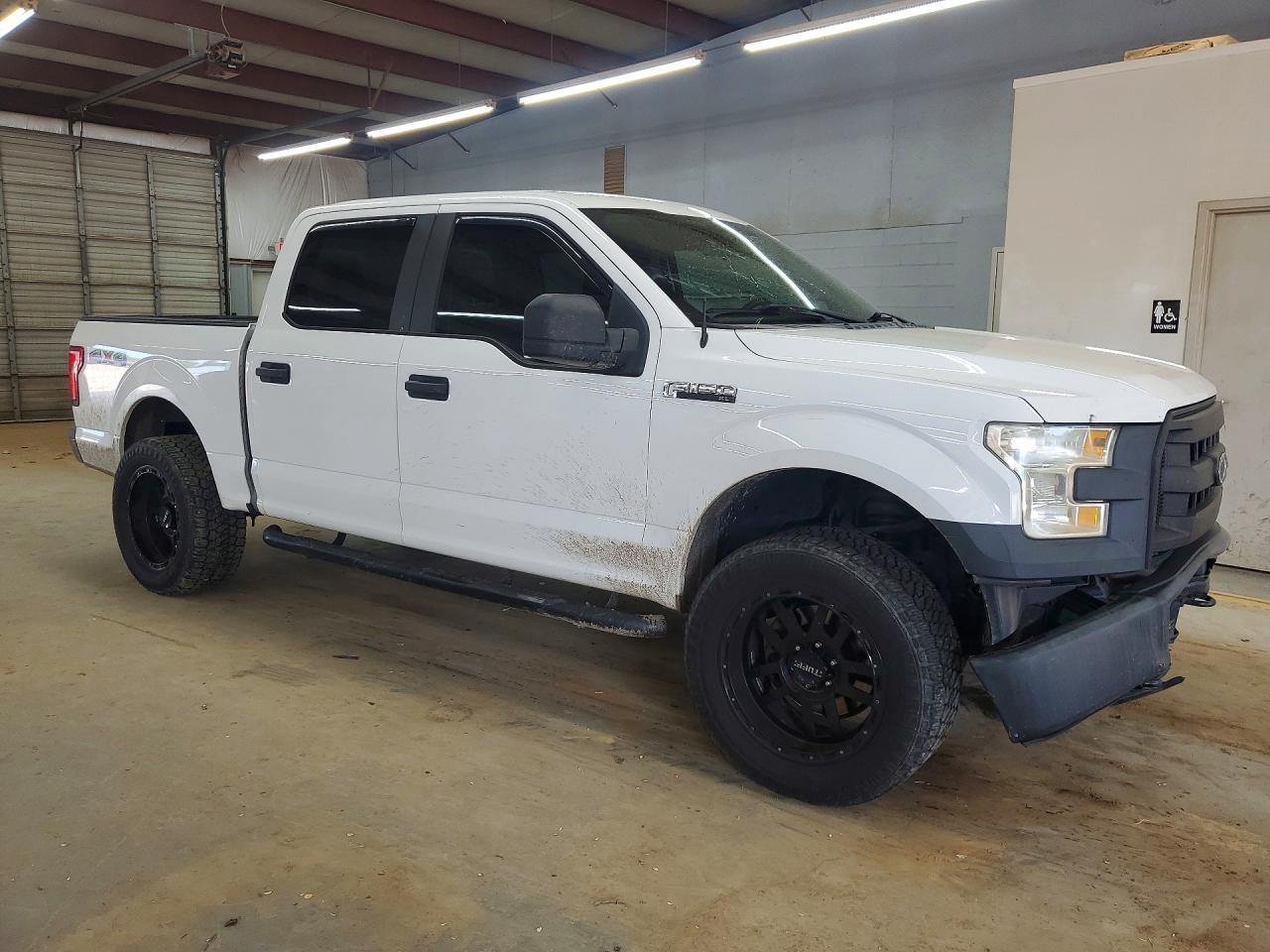 2015 Ford F150 Supercrew White vin: 1FTEW1E81FFC18589