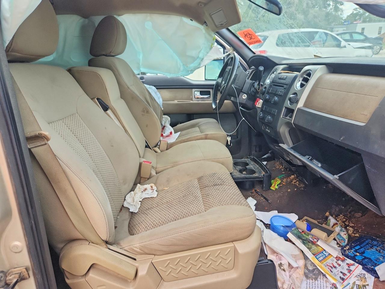 2010 Ford F150 Supercrew Tan vin: 1FTEW1E84AFD62923