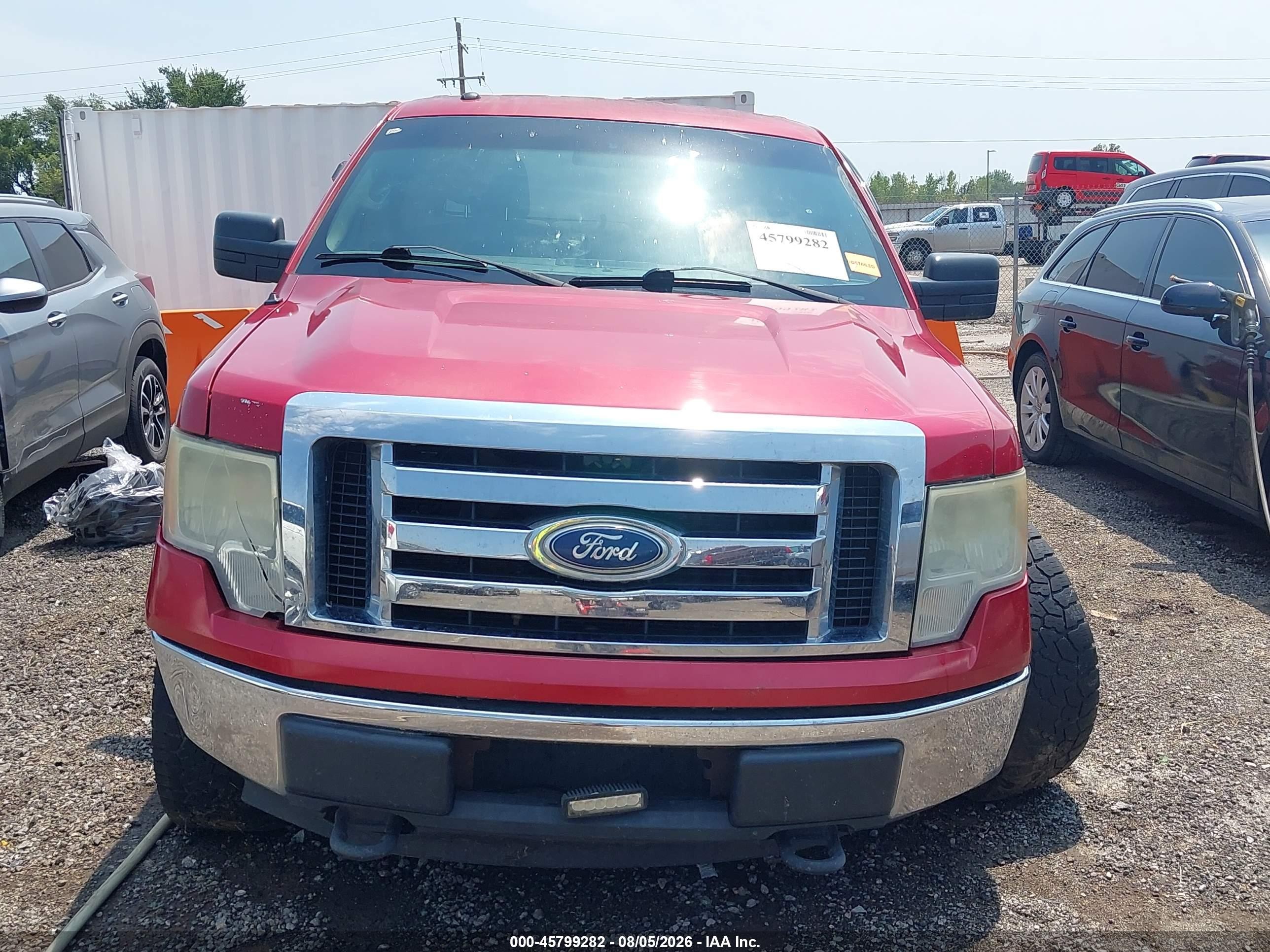 2010 Ford F-150 Xlt Red vin: 1FTEW1E85AKE08010