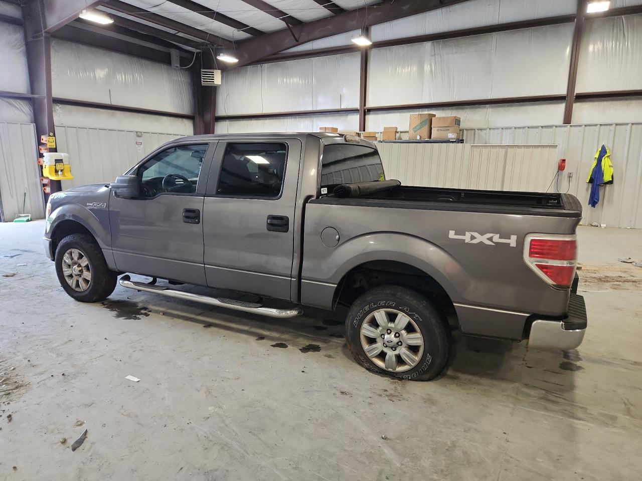 2010 Ford F150 Supercrew Gray vin: 1FTEW1E86AFC53766 Damage: Cab - Left, Dent(S) W/ Paint Dmg, 3 To 4 Inches