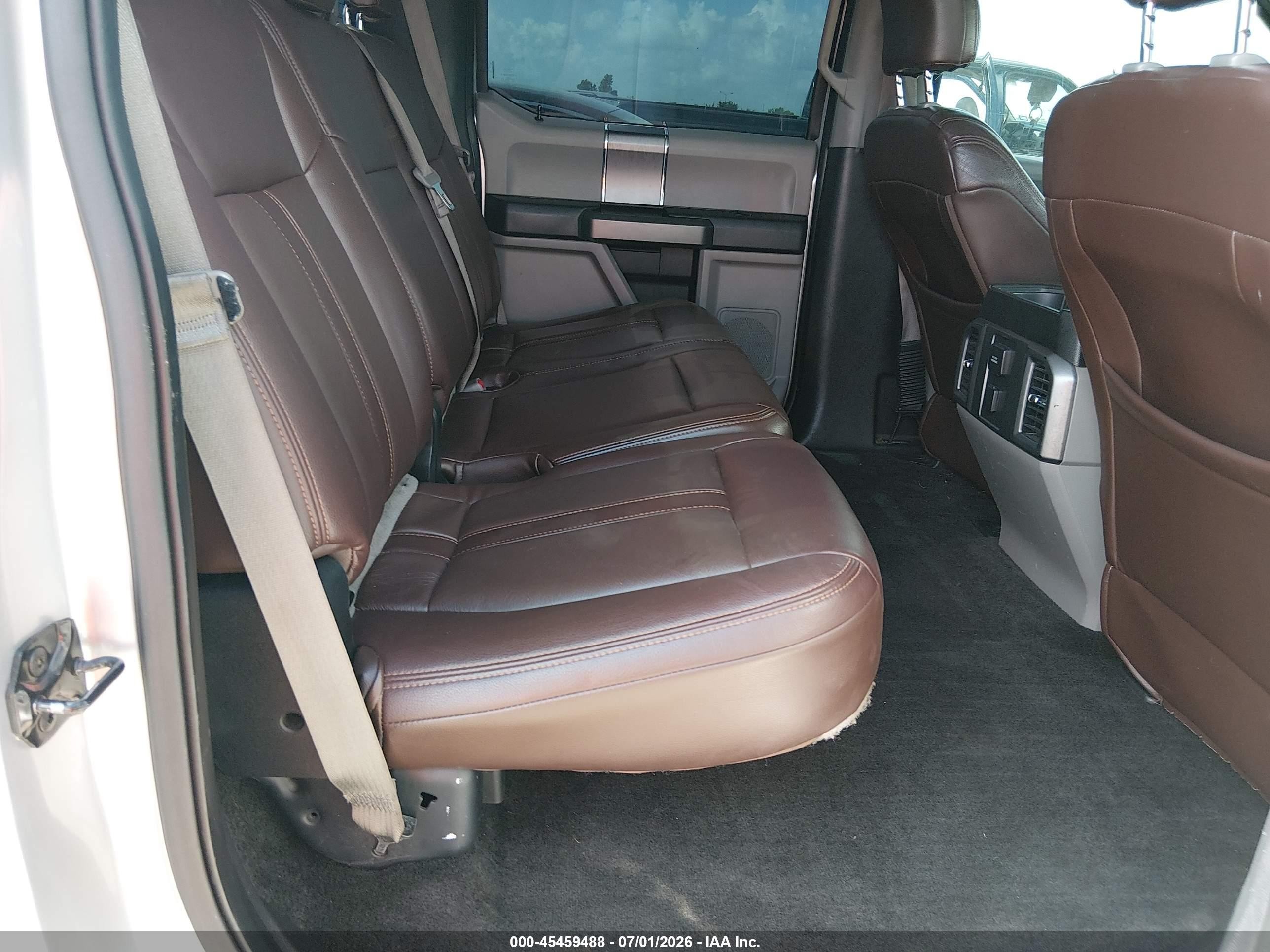 2015 Ford F-150 Xlt Silver vin: 1FTEW1E88FFA53902