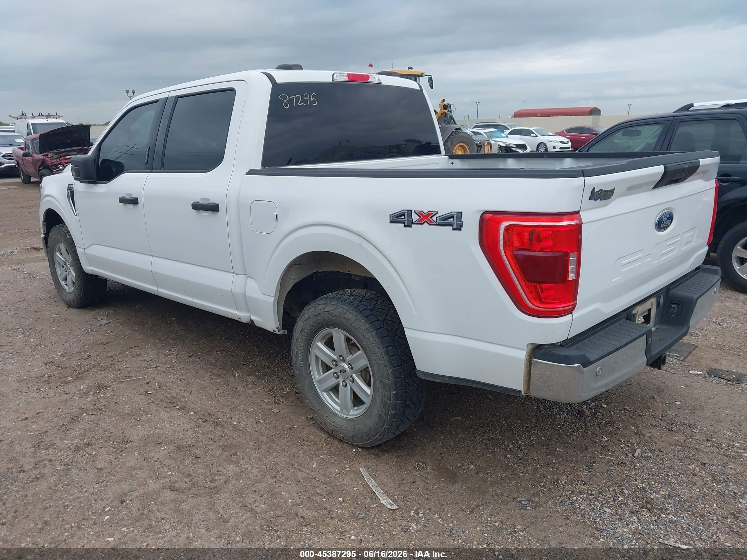 2023 Ford F-150 Xlt White vin: 1FTEW1EB2PKD33755