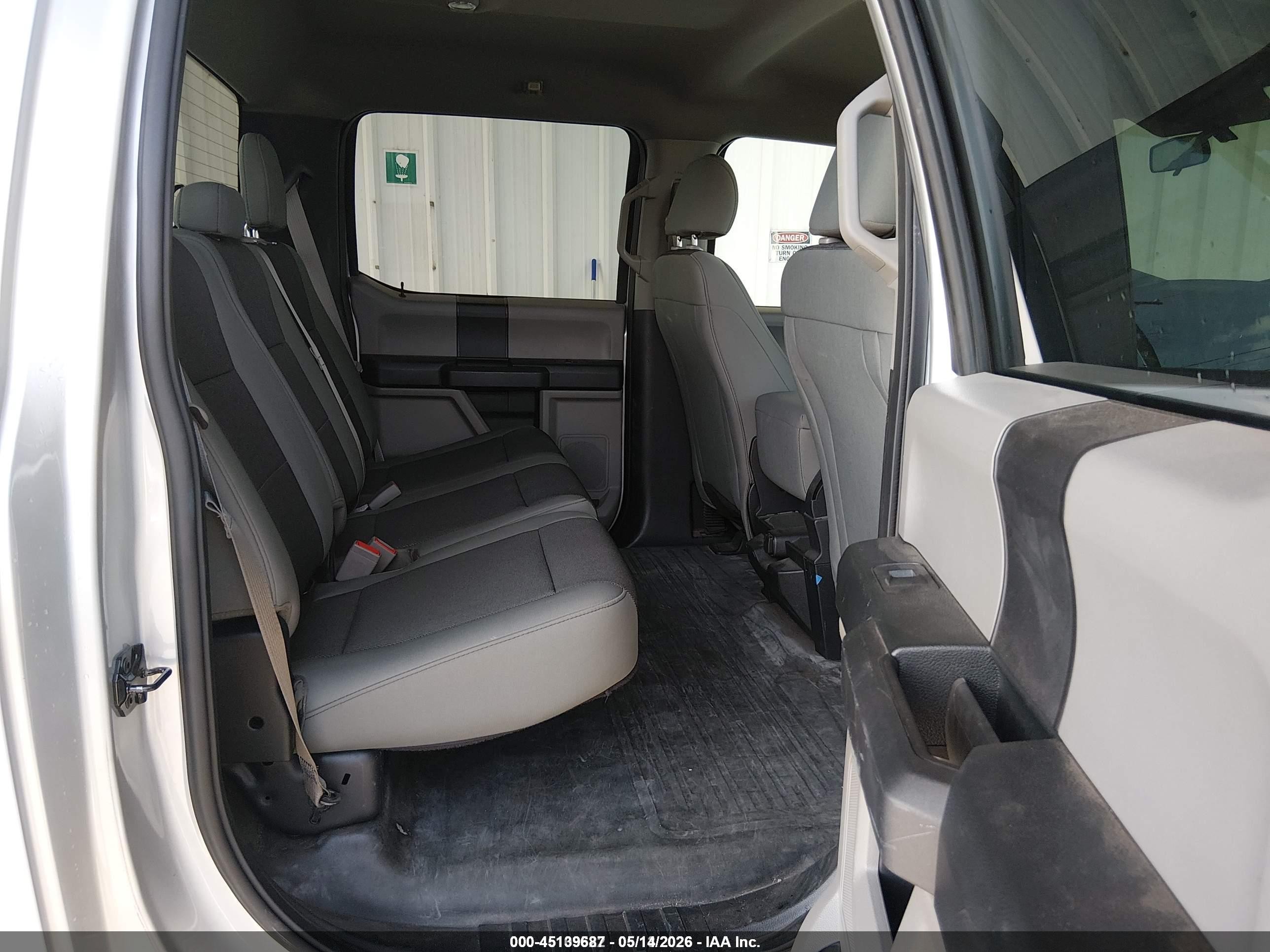 2018 Ford F-150 Xl Silver vin: 1FTEW1EB3JFD04975