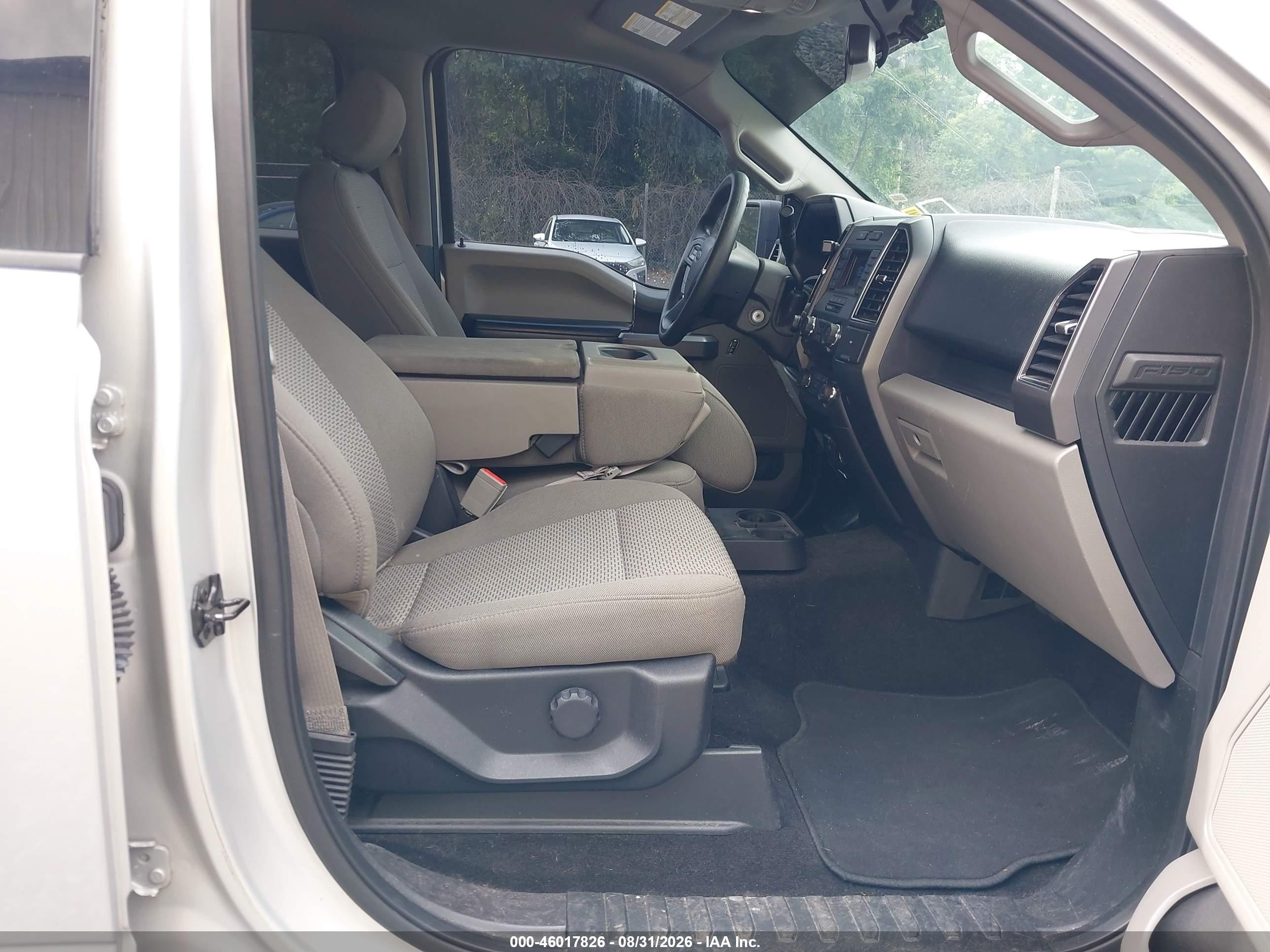 2018 Ford F-150 Xlt Silver vin: 1FTEW1EB3JKF31333