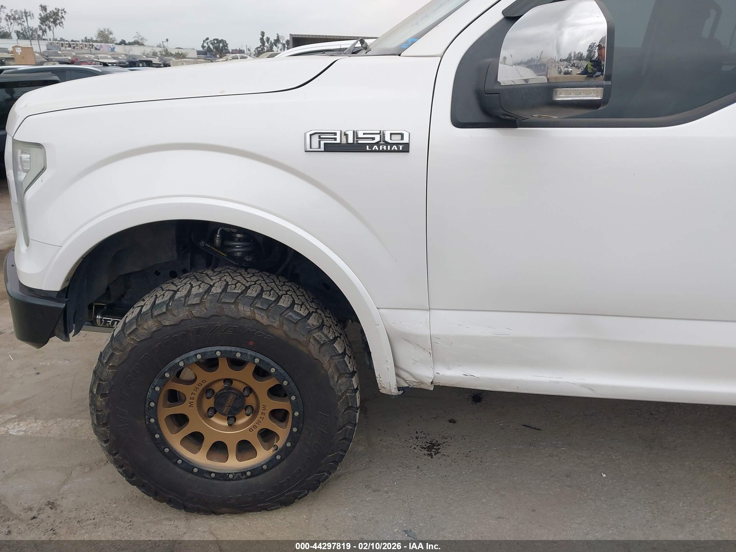 2015 Ford F-150 Lariat Белый vin: 1FTEW1EF0FFA82583