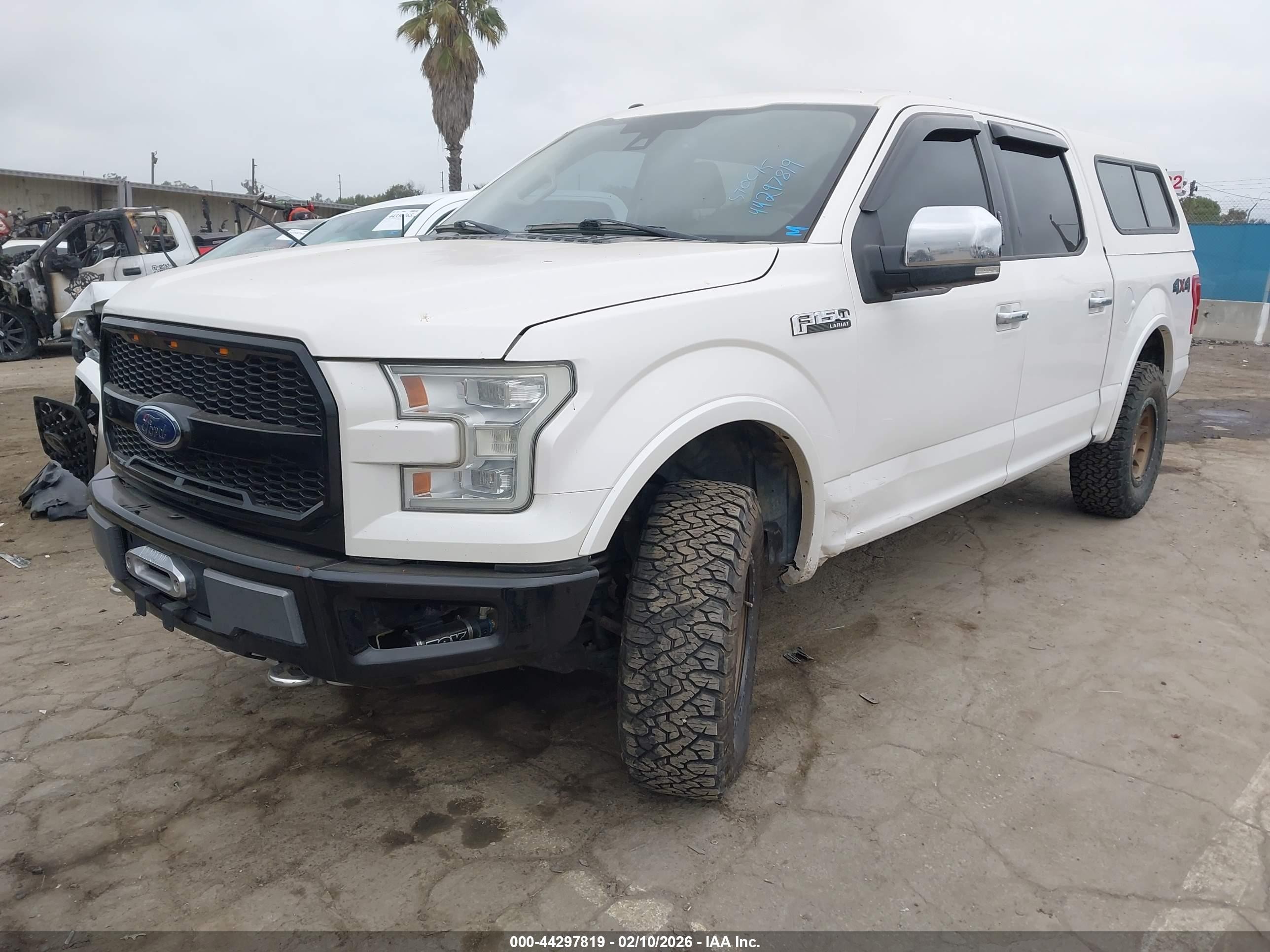2015 Ford F-150 Lariat Белый vin: 1FTEW1EF0FFA82583