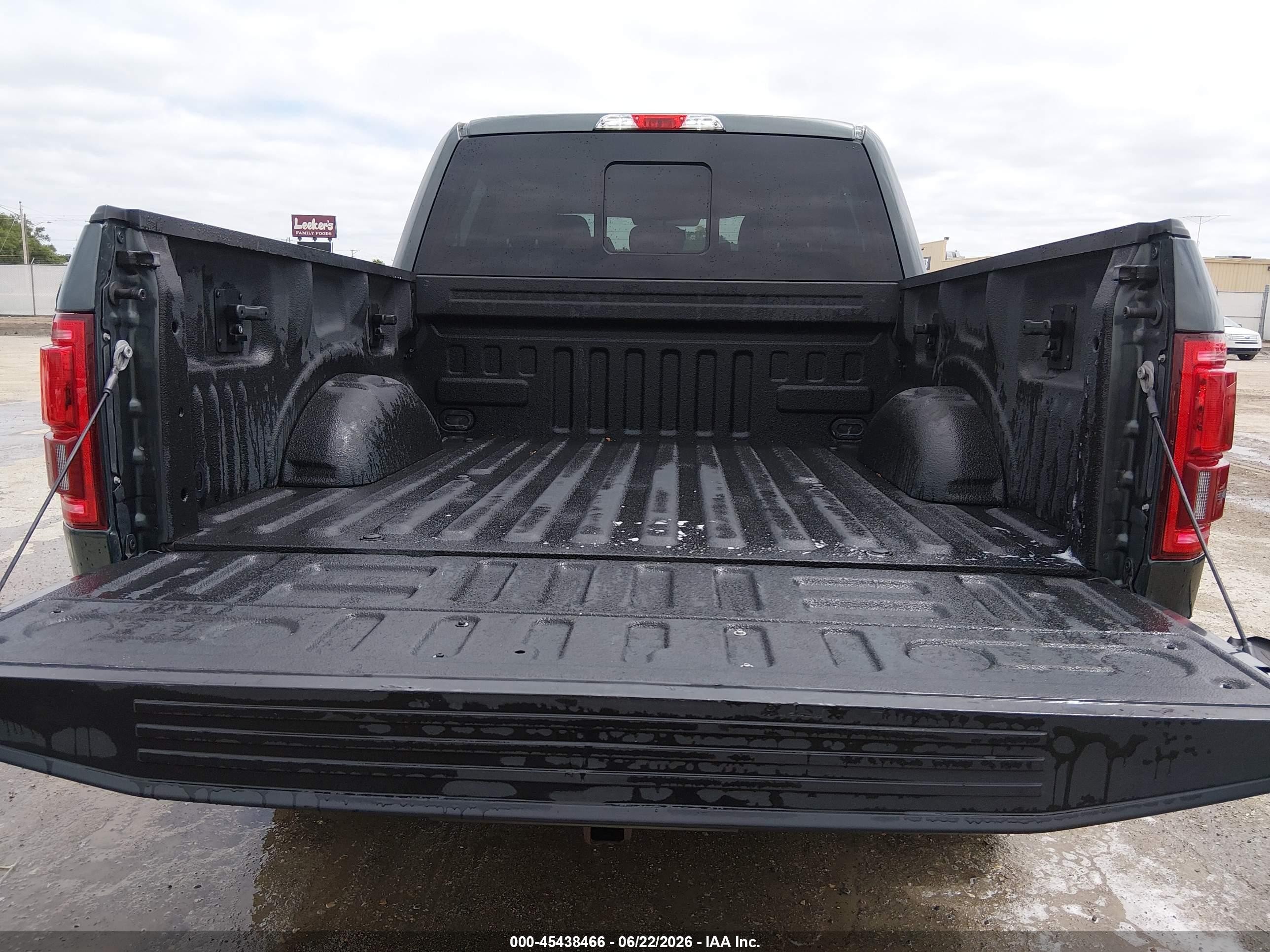 2015 Ford F-150 Lariat Gray vin: 1FTEW1EF0FKE48632