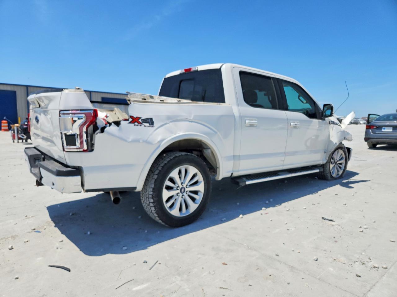 2015 Ford F150 Supercrew White vin: 1FTEW1EF1FFA28998