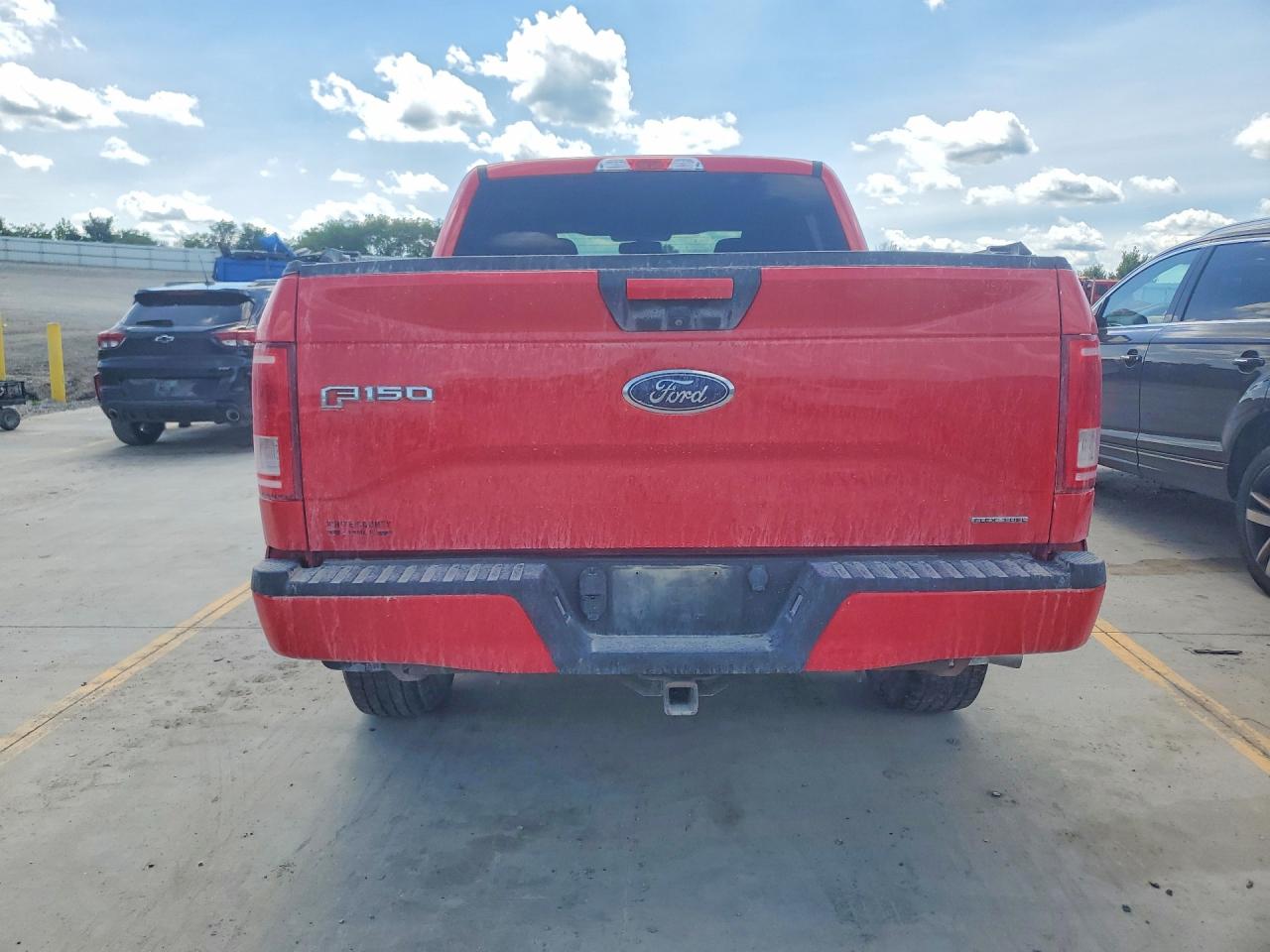2015 Ford F150 Supercrew Red vin: 1FTEW1EF1FFB46971