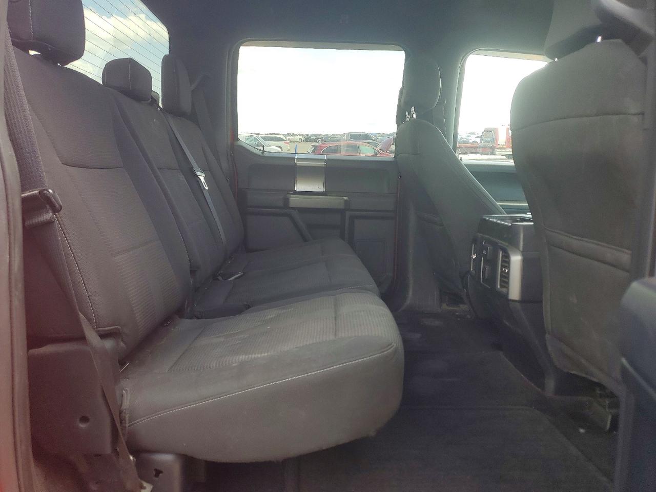 2015 Ford F150 Supercrew Red vin: 1FTEW1EF1FFB46971