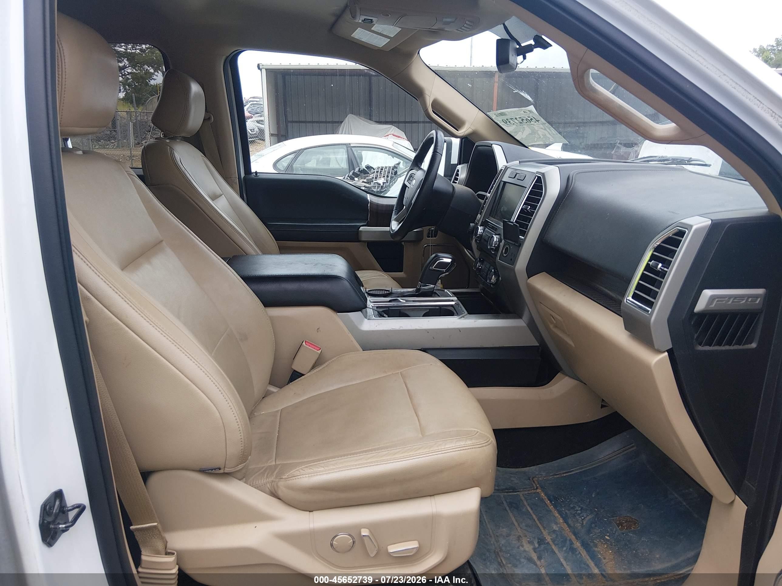 2015 Ford F-150 Lariat White vin: 1FTEW1EF1FKD46708