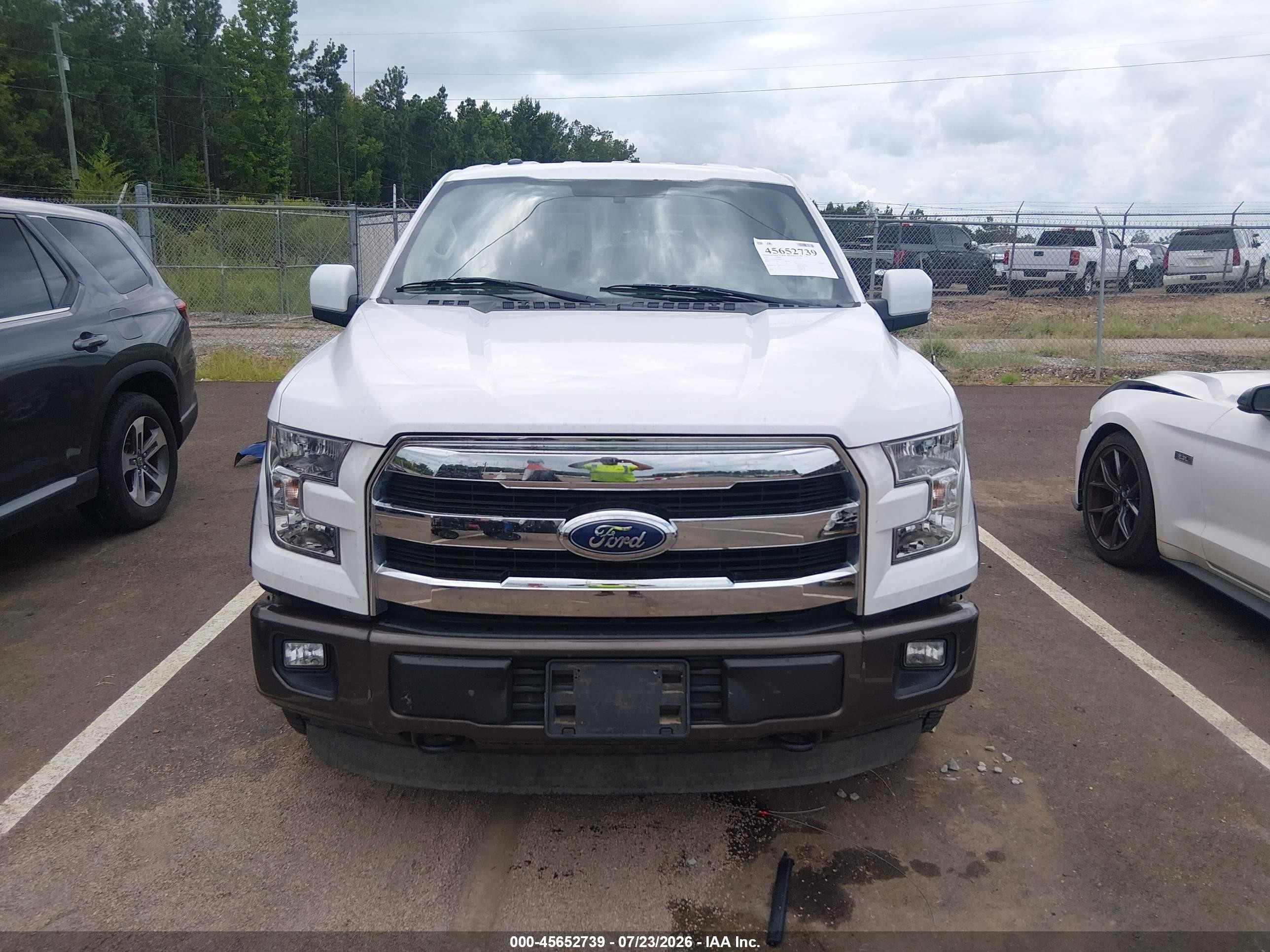 2015 Ford F-150 Lariat White vin: 1FTEW1EF1FKD46708