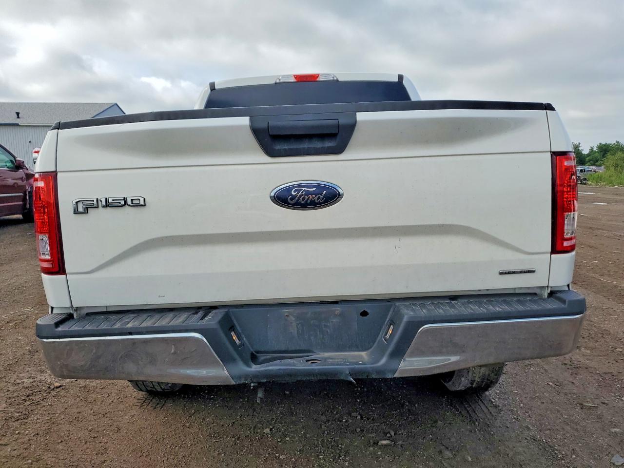 2016 Ford F150 Supercrew White vin: 1FTEW1EF1GFB54845