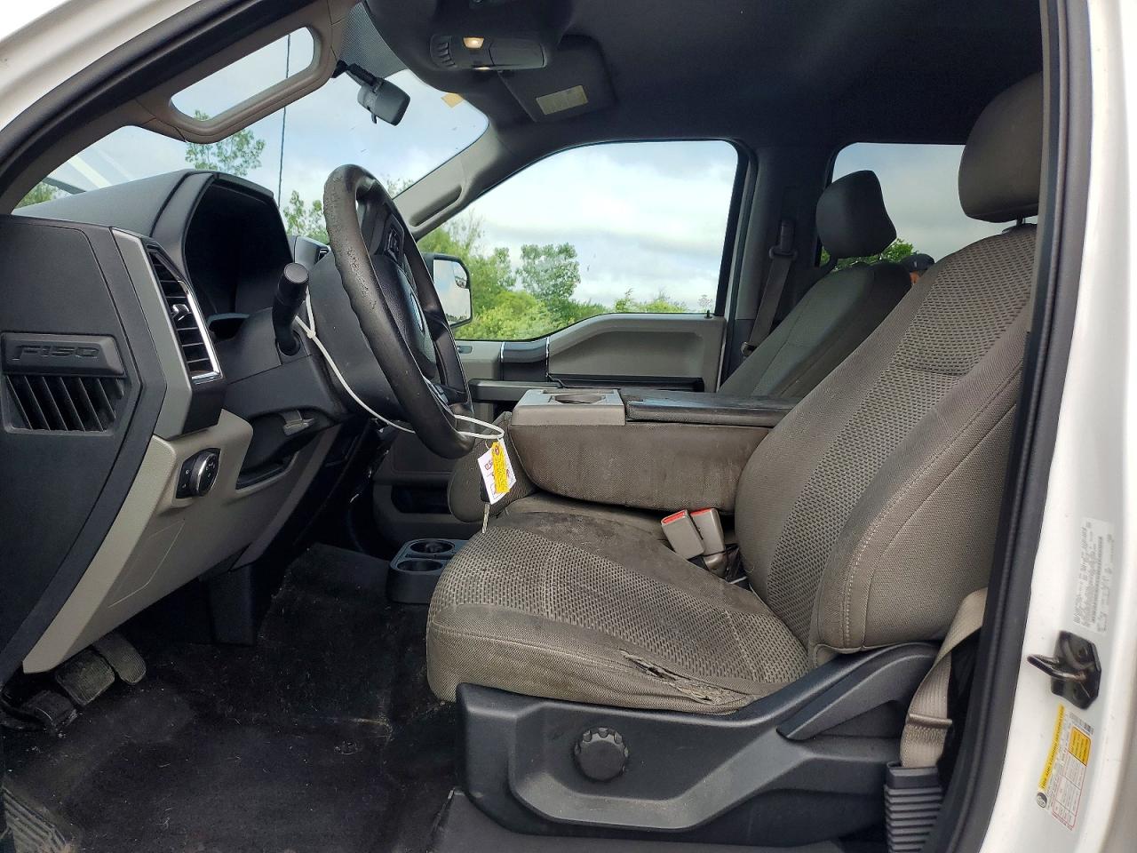 2016 Ford F150 Supercrew White vin: 1FTEW1EF1GFB54845