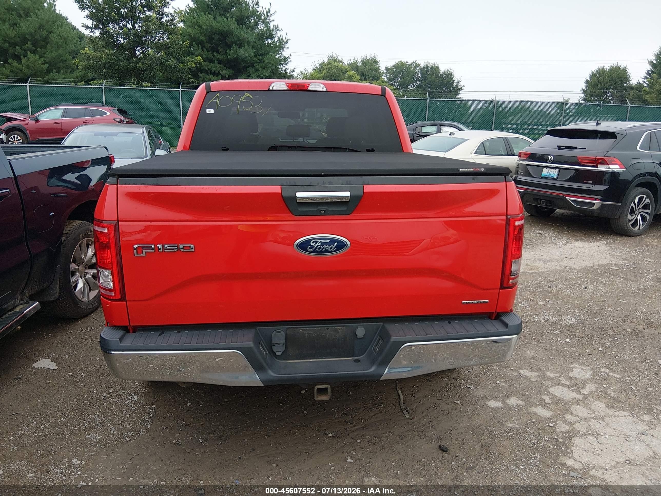 2015 Ford F-150 Xlt Red vin: 1FTEW1EF2FFA09537