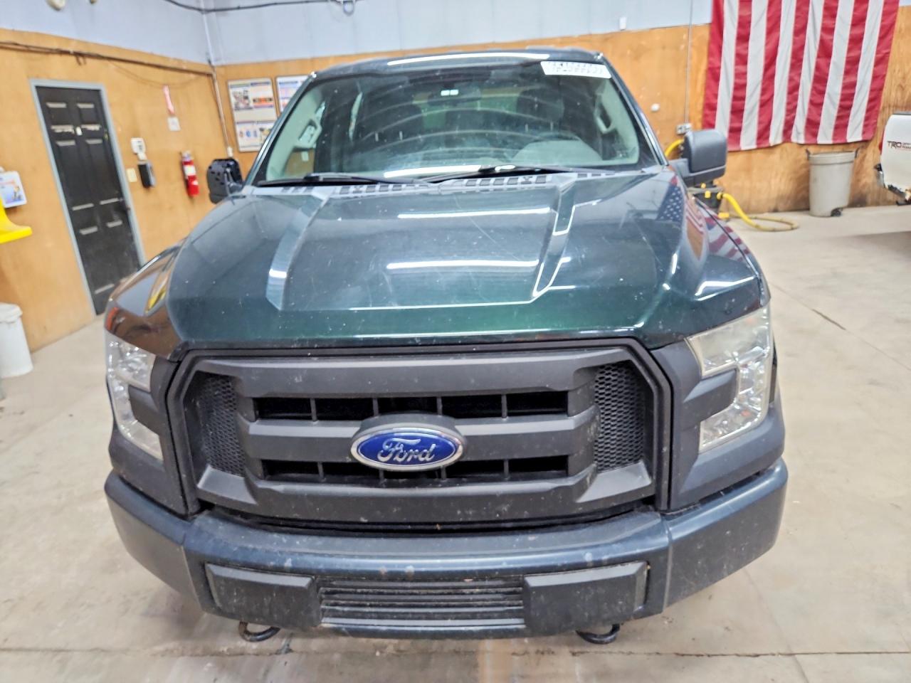 2015 Ford F150 Supercrew Green vin: 1FTEW1EF2FFA75988