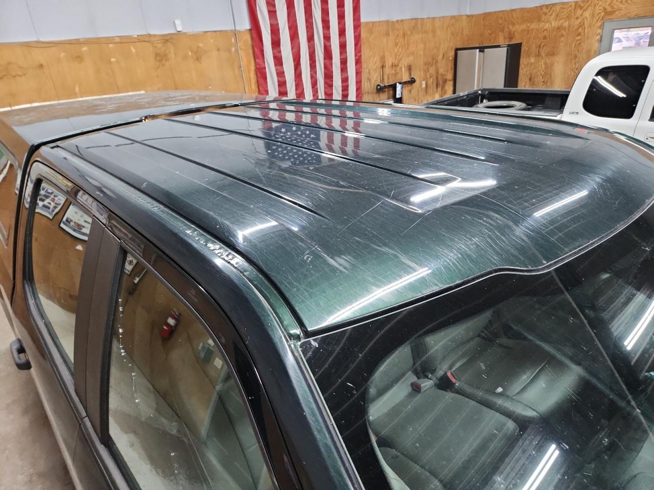 2015 Ford F150 Supercrew Green vin: 1FTEW1EF2FFA75988 Damage: Roof, Light Scratch, > 12 Inches