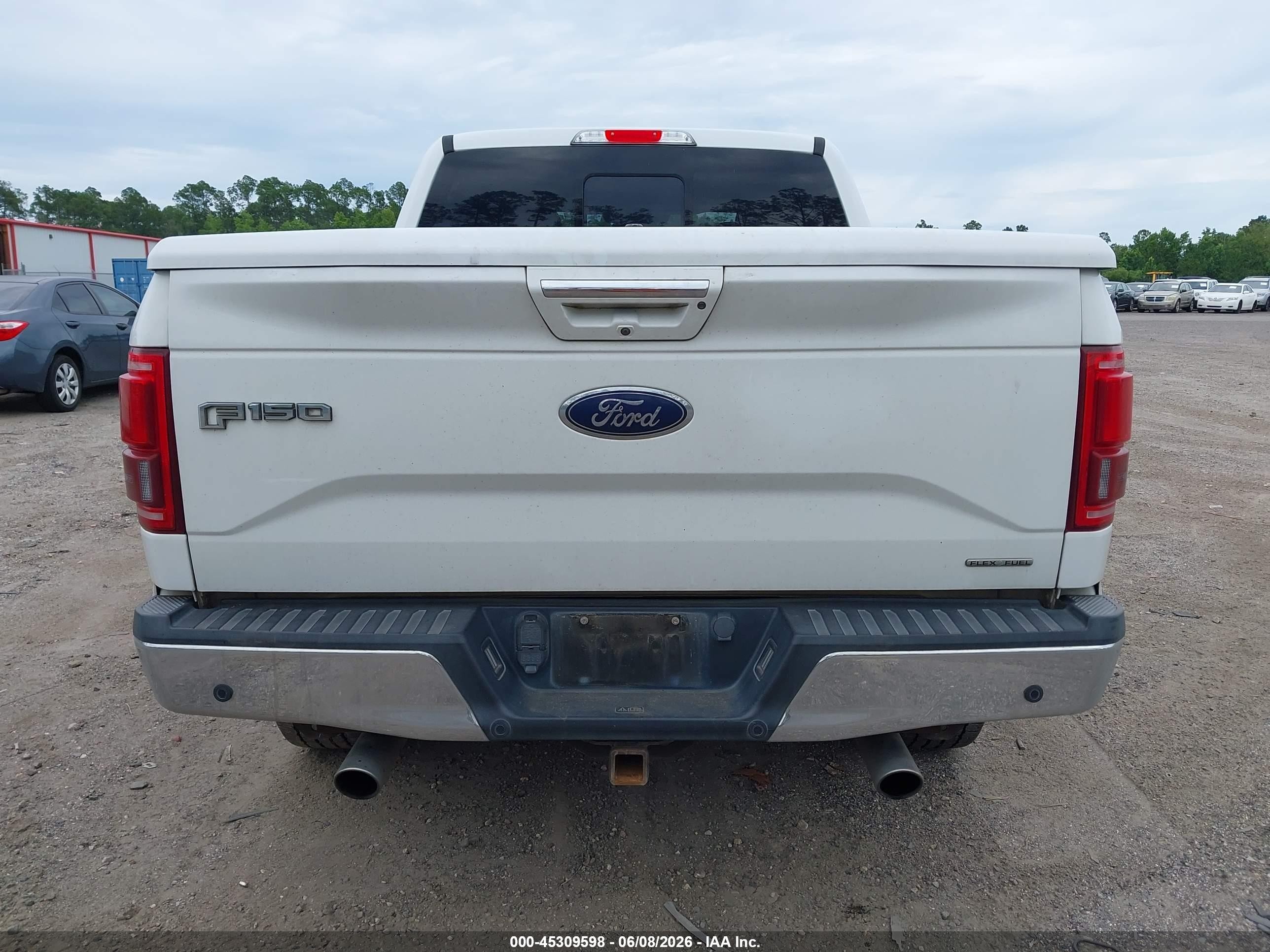 2015 Ford F-150 Lariat Белый vin: 1FTEW1EF2FFC03954