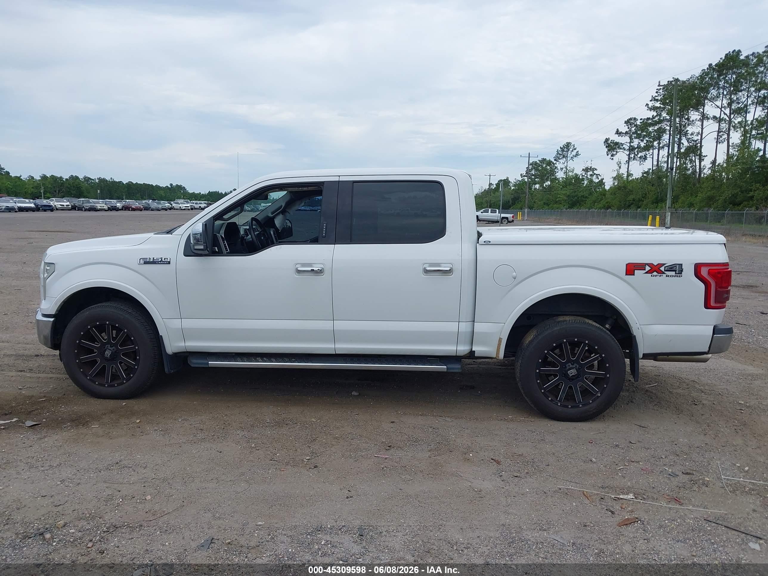 2015 Ford F-150 Lariat Белый vin: 1FTEW1EF2FFC03954