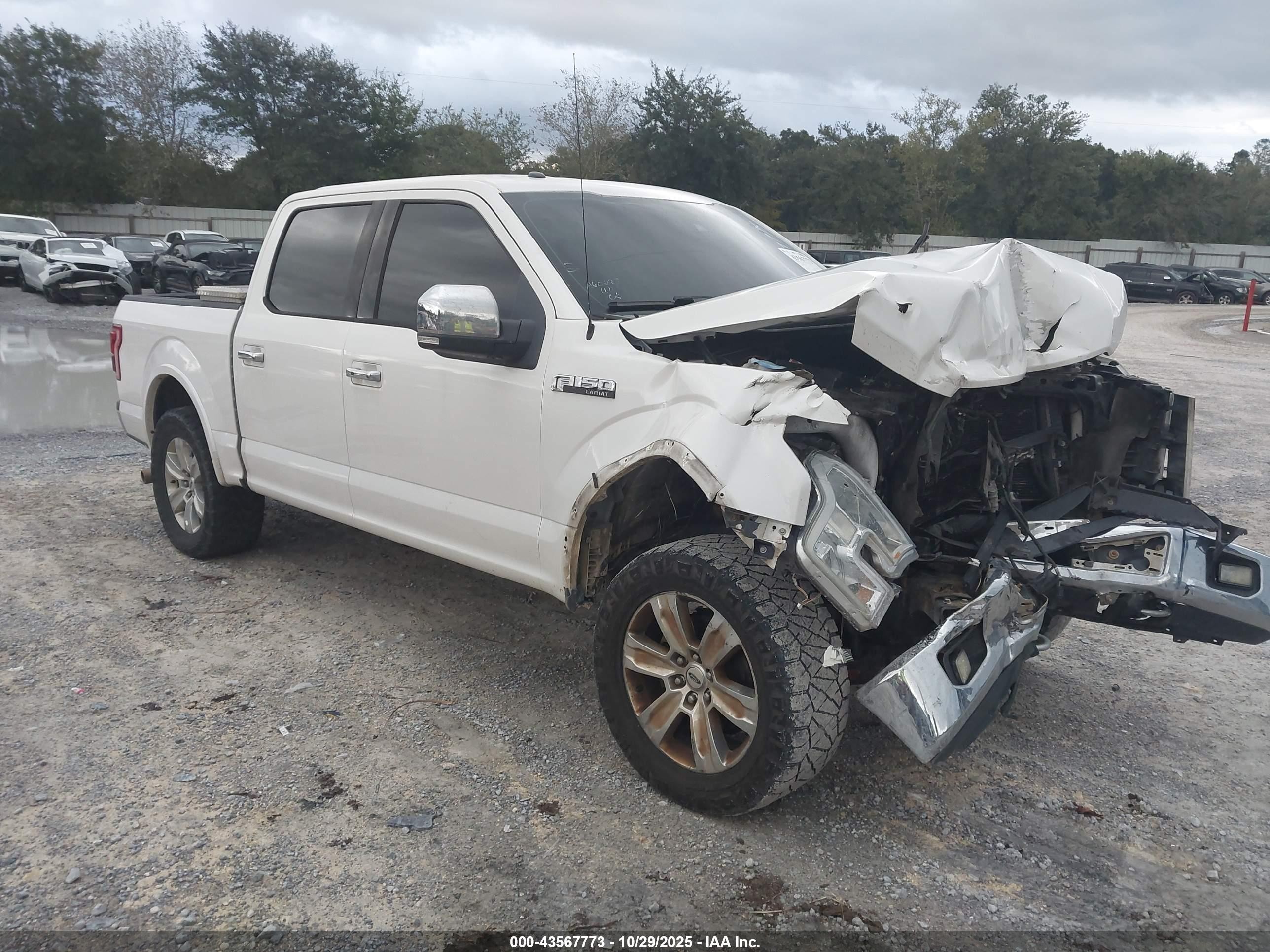 2015 Ford F-150 Lariat White vin: 1FTEW1EF3FFA60285