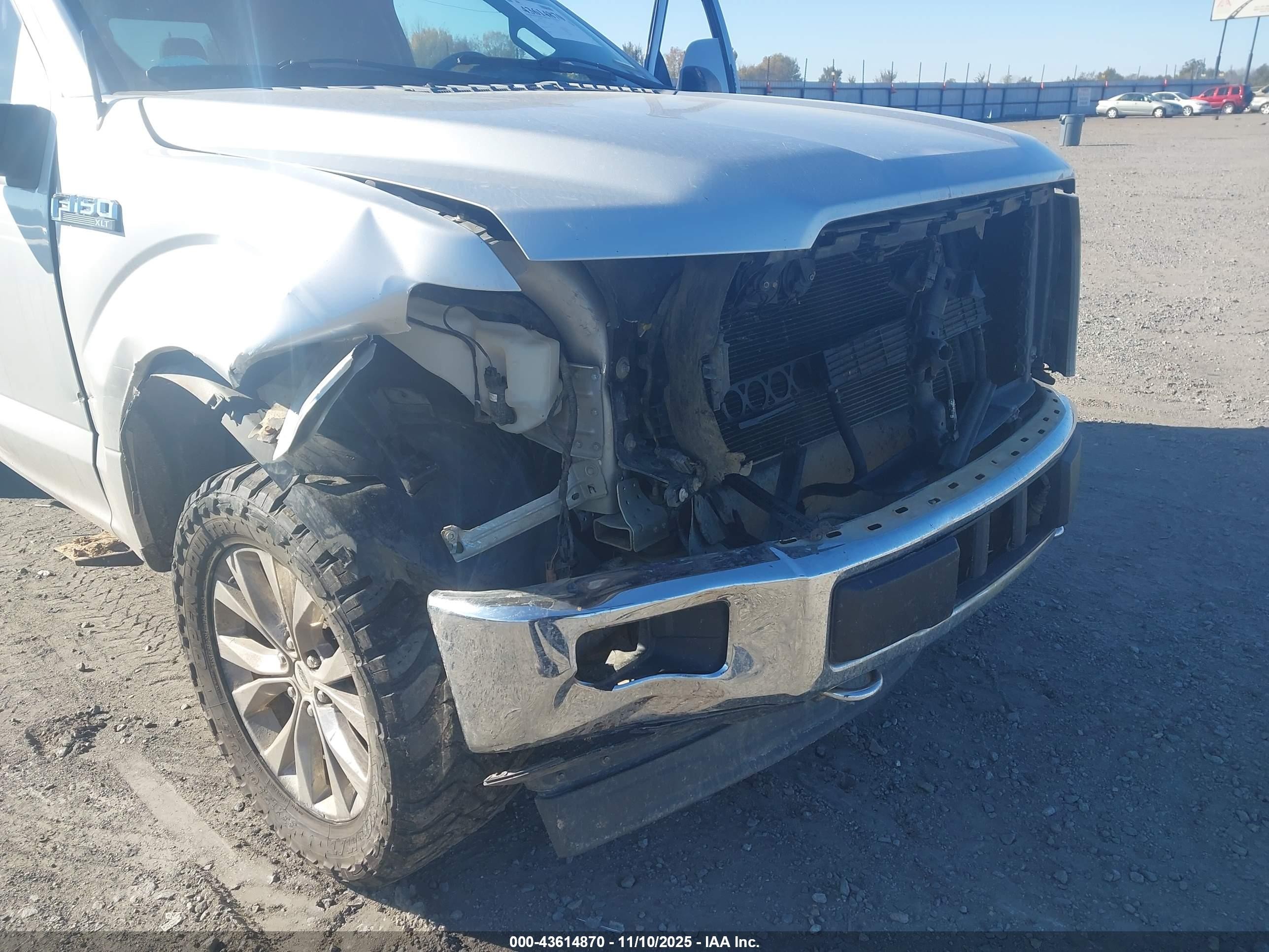 2017 Ford F-150 Xlt Silver vin: 1FTEW1EF3HFB27115