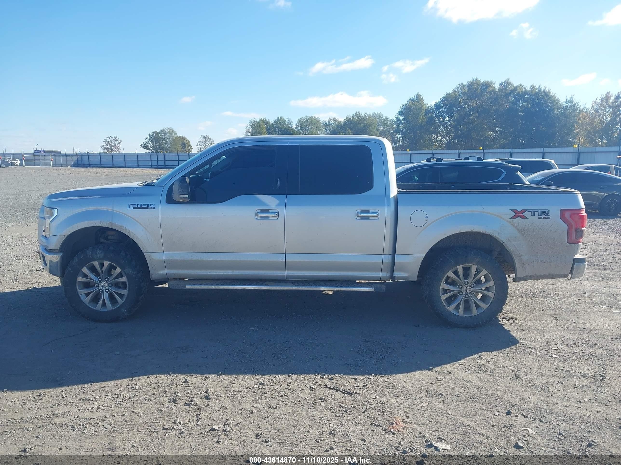 2017 Ford F-150 Xlt Silver vin: 1FTEW1EF3HFB27115