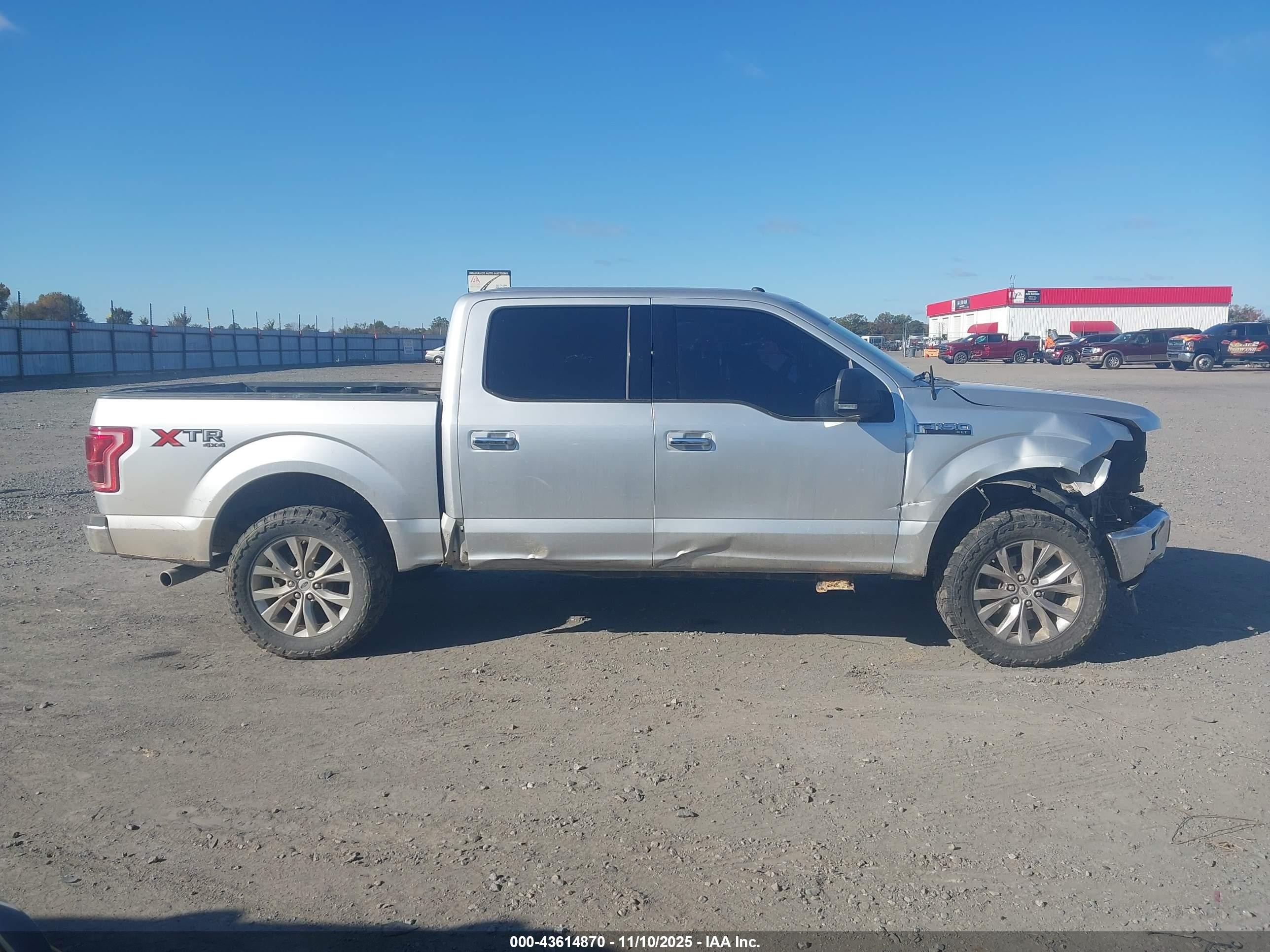 2017 Ford F-150 Xlt Silver vin: 1FTEW1EF3HFB27115
