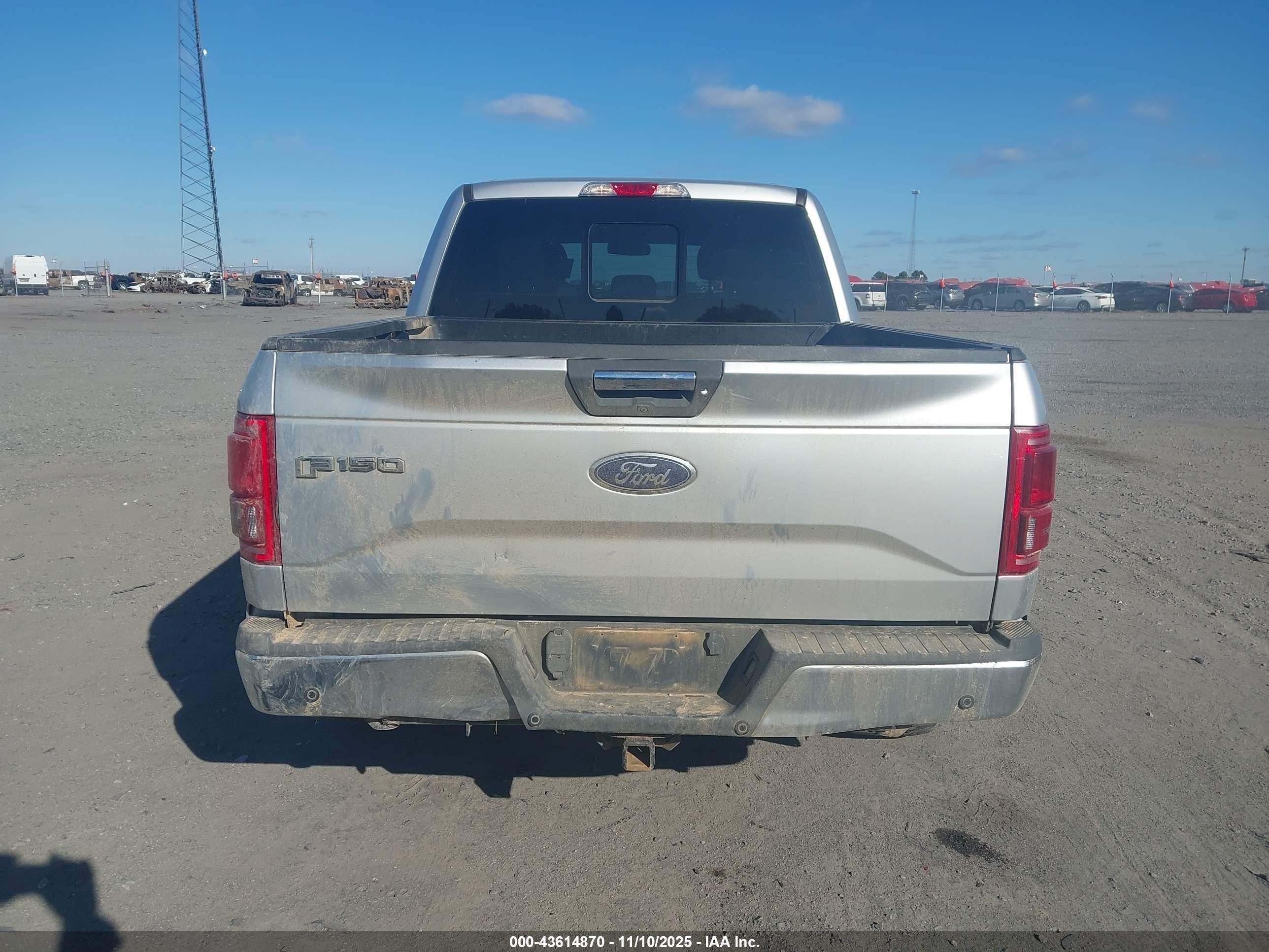 2017 Ford F-150 Xlt Silver vin: 1FTEW1EF3HFB27115