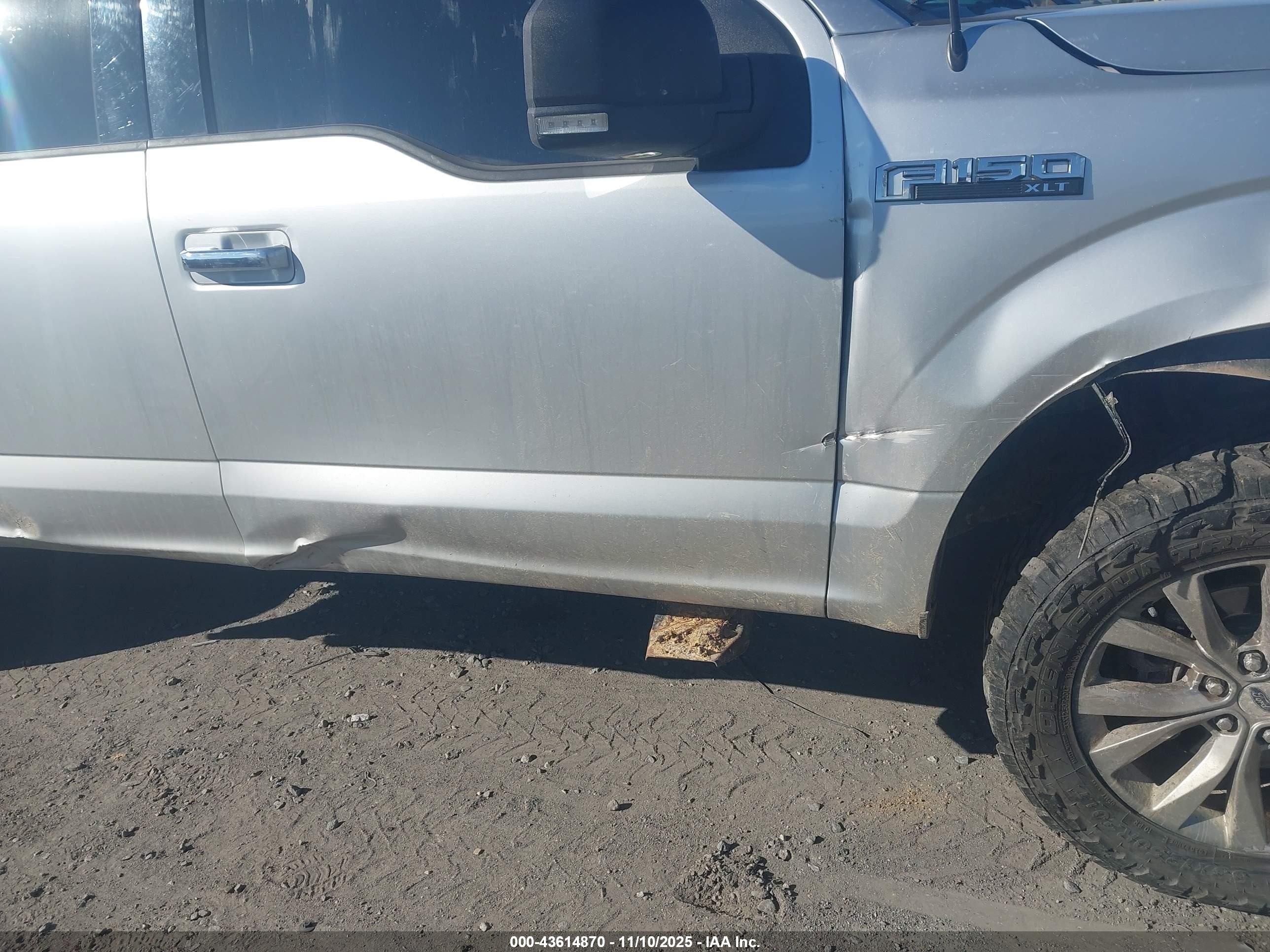 2017 Ford F-150 Xlt Silver vin: 1FTEW1EF3HFB27115