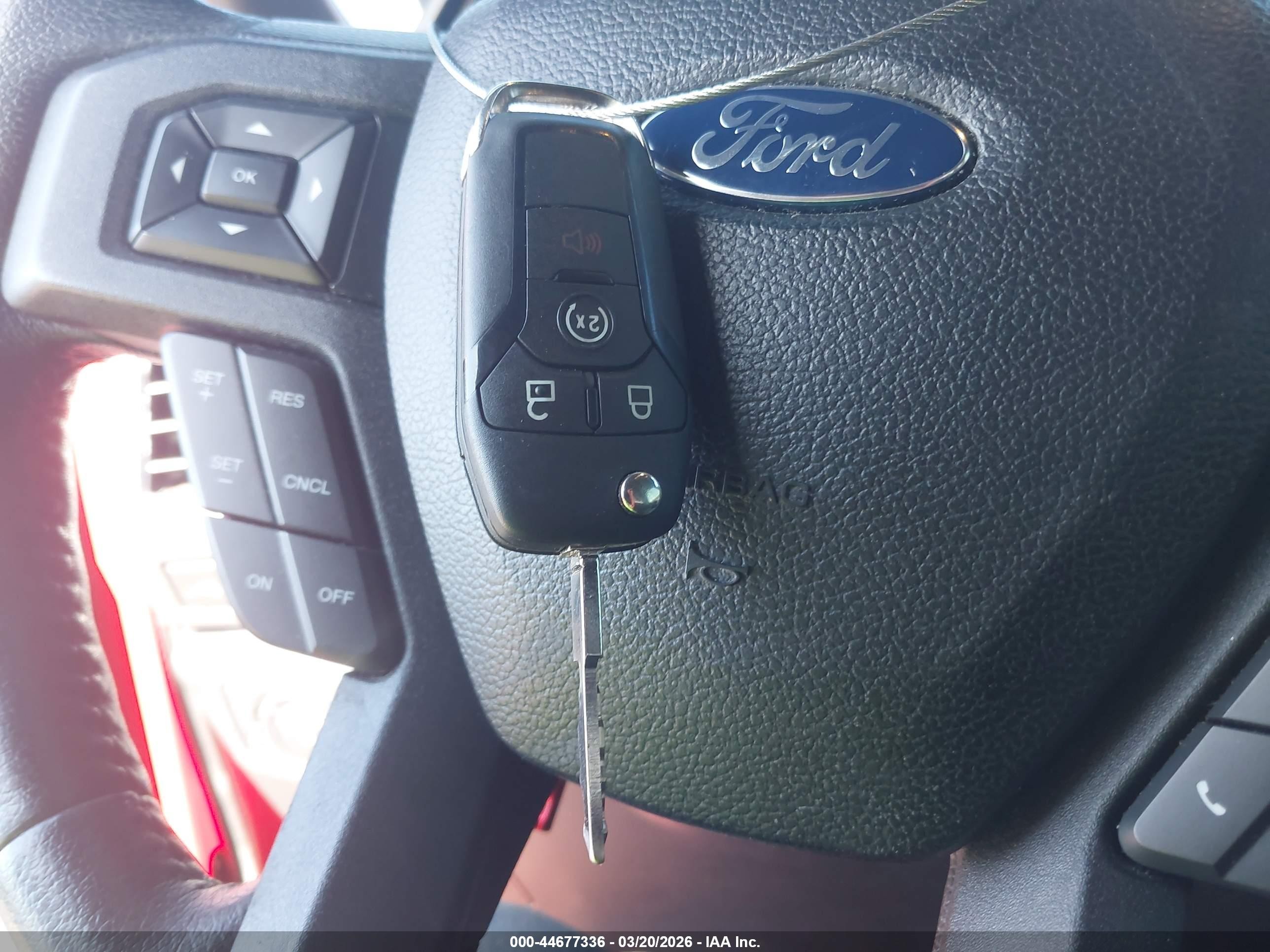 2015 Ford F-150 Xlt Red vin: 1FTEW1EF4FFA01990
