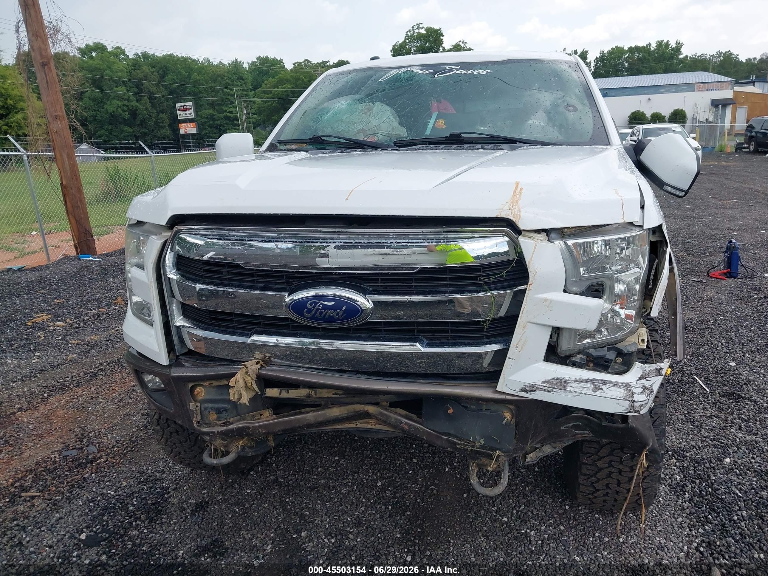 2015 Ford F-150 Lariat White vin: 1FTEW1EF4FFA26050