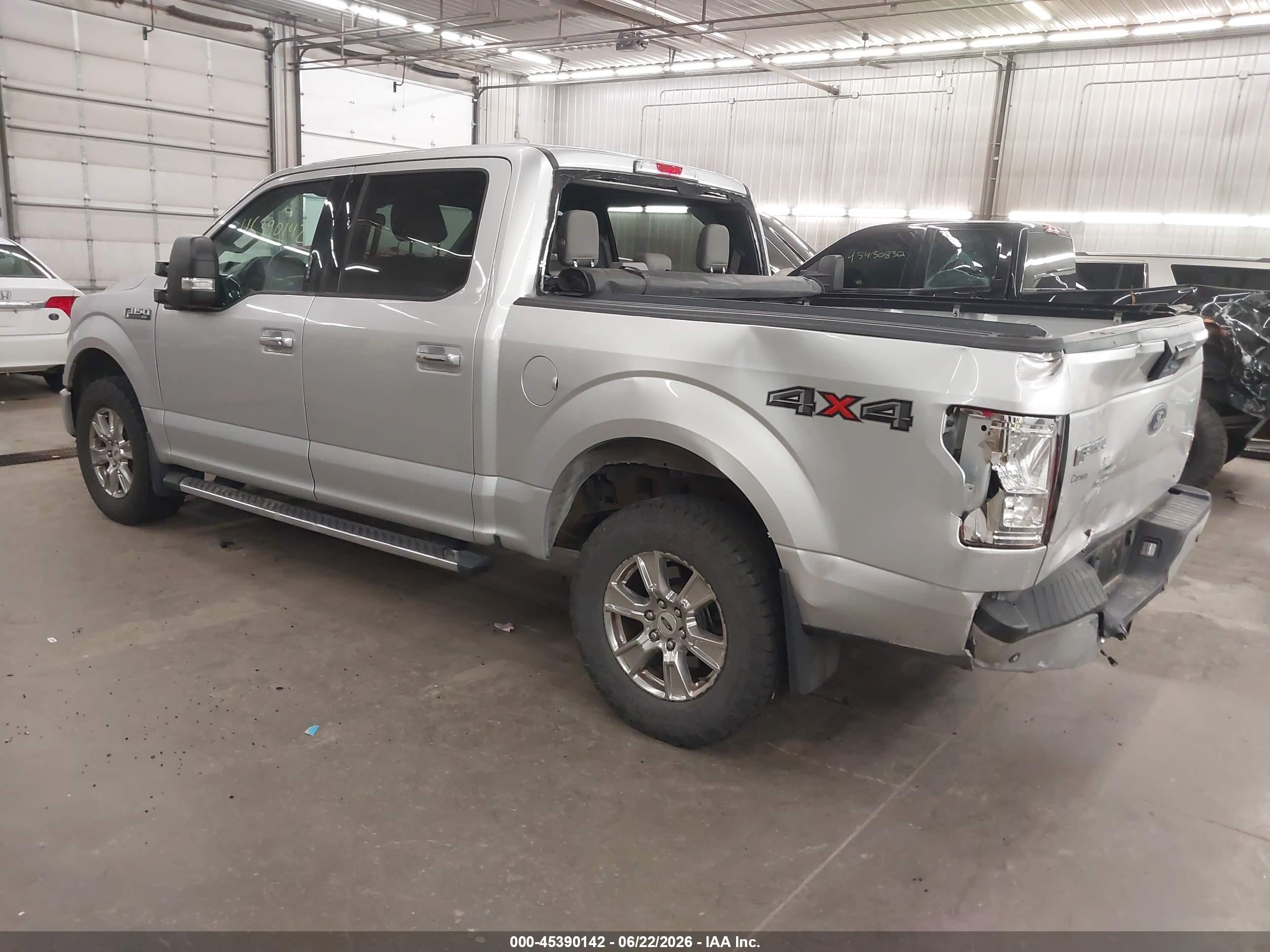 2015 Ford F-150 Xlt Silver vin: 1FTEW1EF4FFB62081