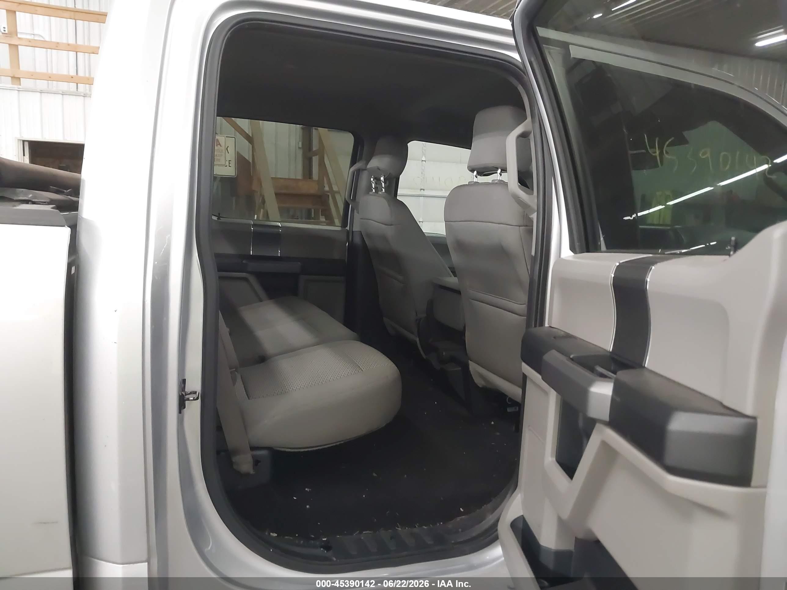 2015 Ford F-150 Xlt Silver vin: 1FTEW1EF4FFB62081