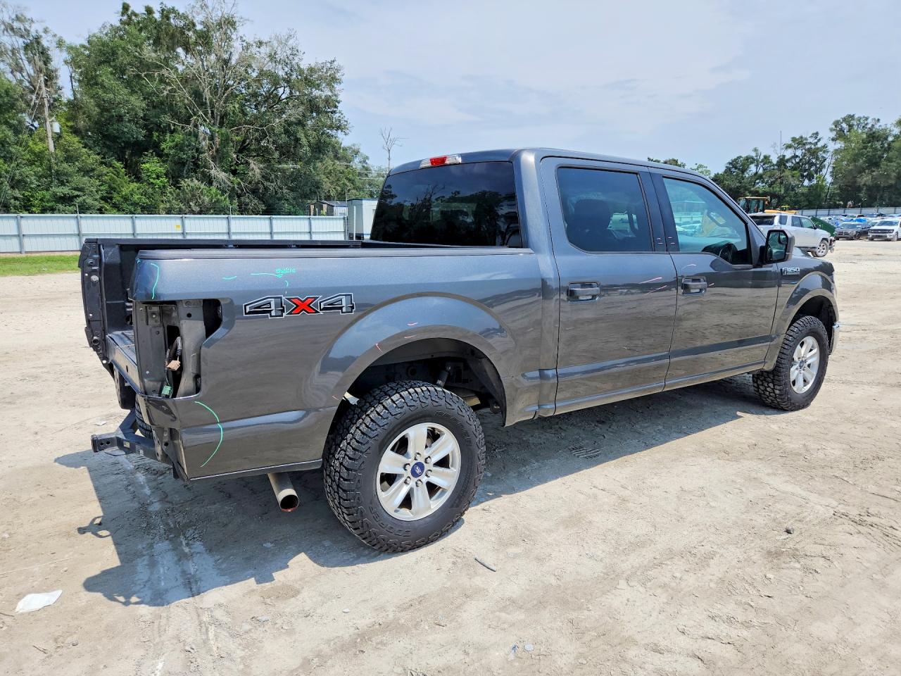 2015 Ford F150 Supercrew Gray vin: 1FTEW1EF4FFB98417