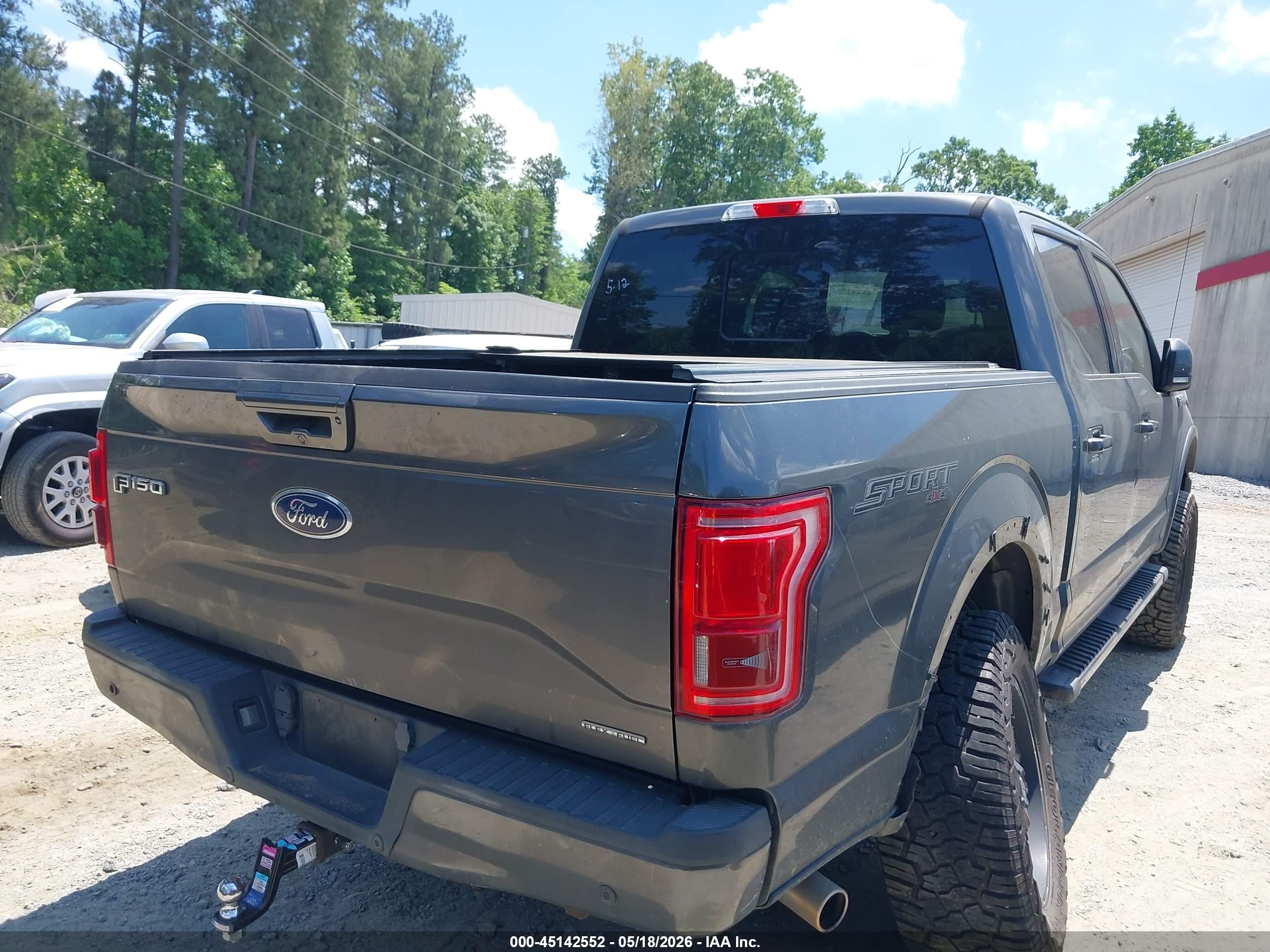 2015 Ford F-150 Lariat Gray vin: 1FTEW1EF5FFB55723
