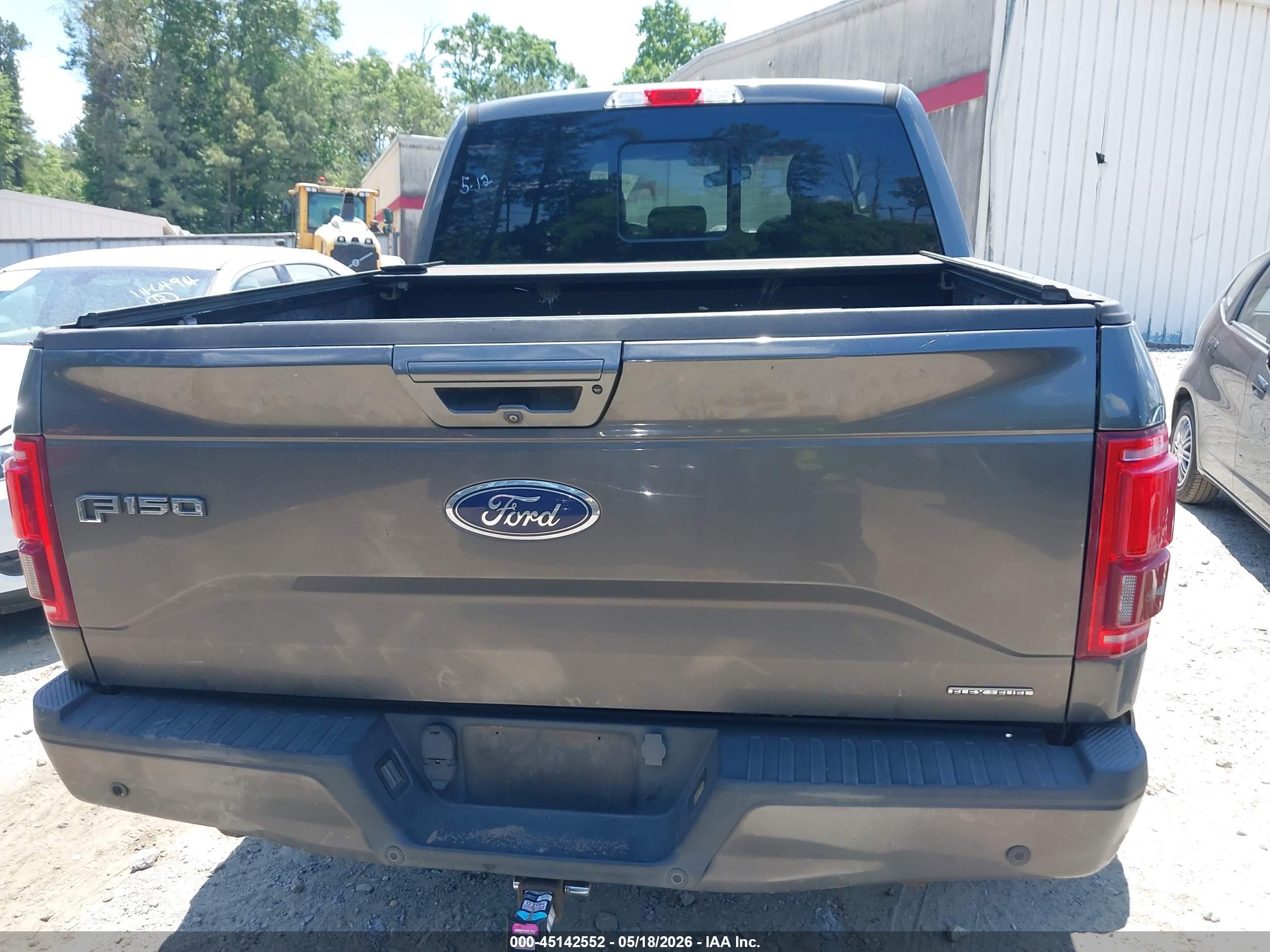 2015 Ford F-150 Lariat Gray vin: 1FTEW1EF5FFB55723
