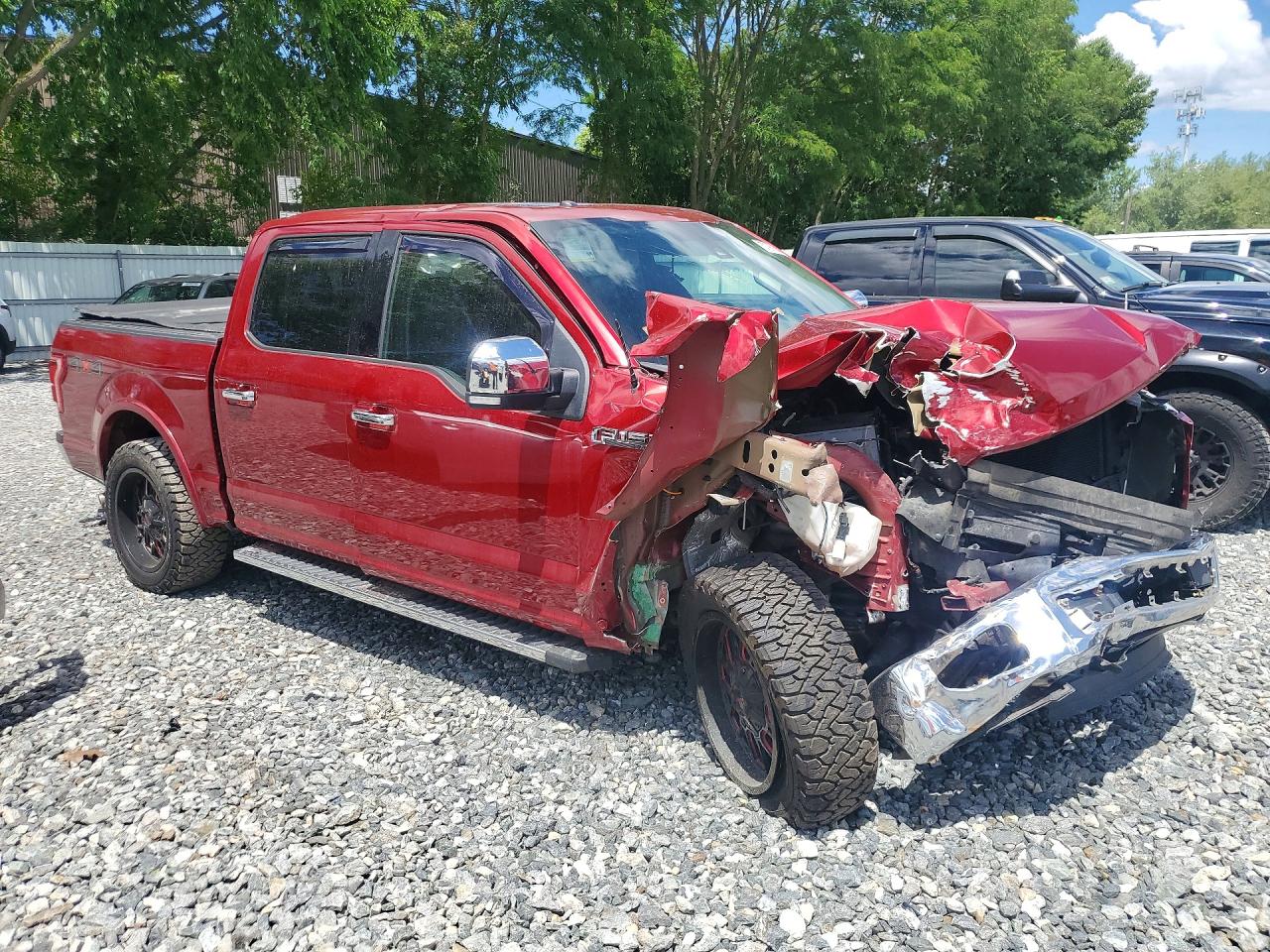 2015 Ford F150 Supercrew Red vin: 1FTEW1EF5FFB65202