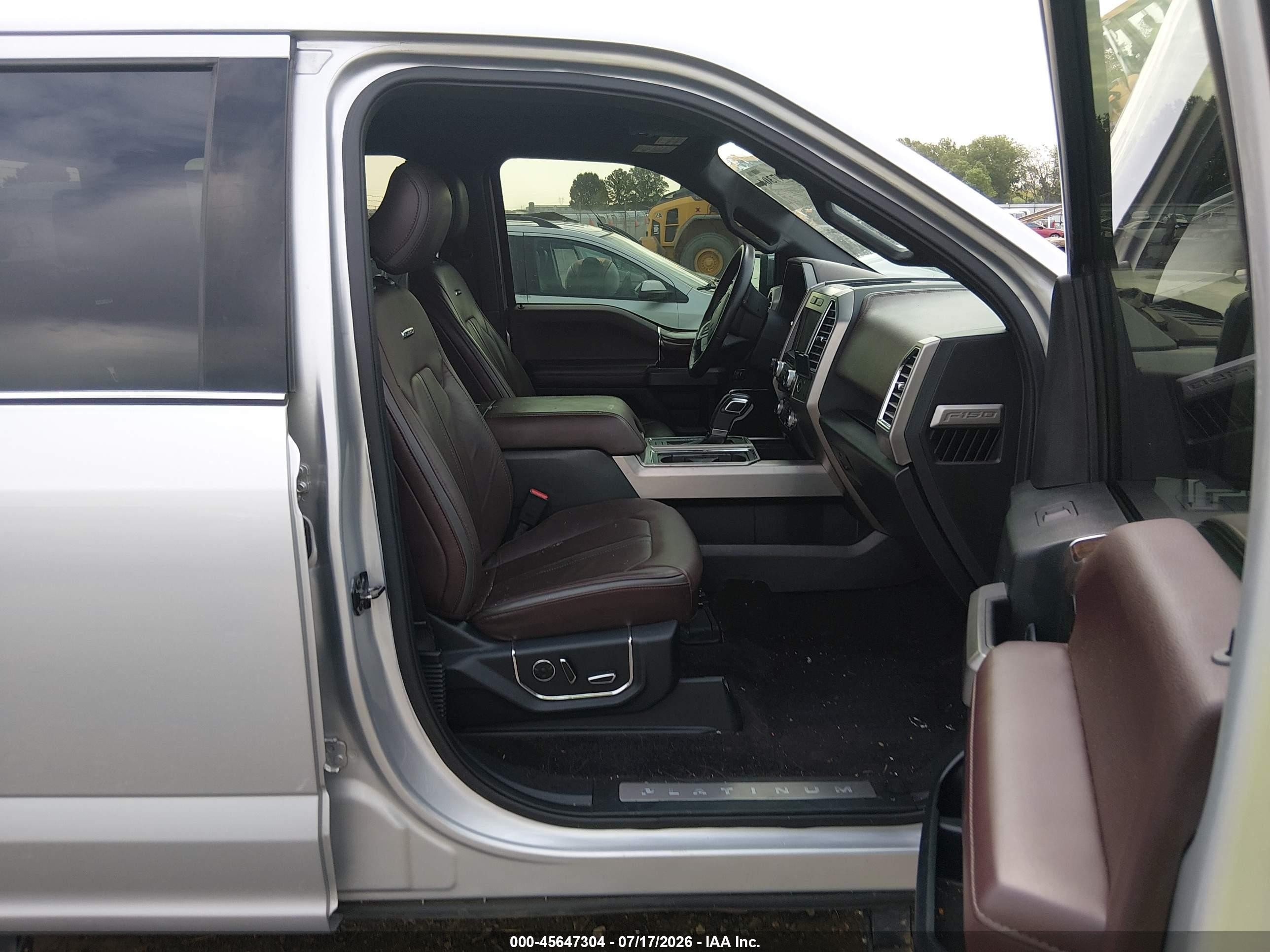 2015 Ford F-150 Platinum Серебряный vin: 1FTEW1EF6FFC86269