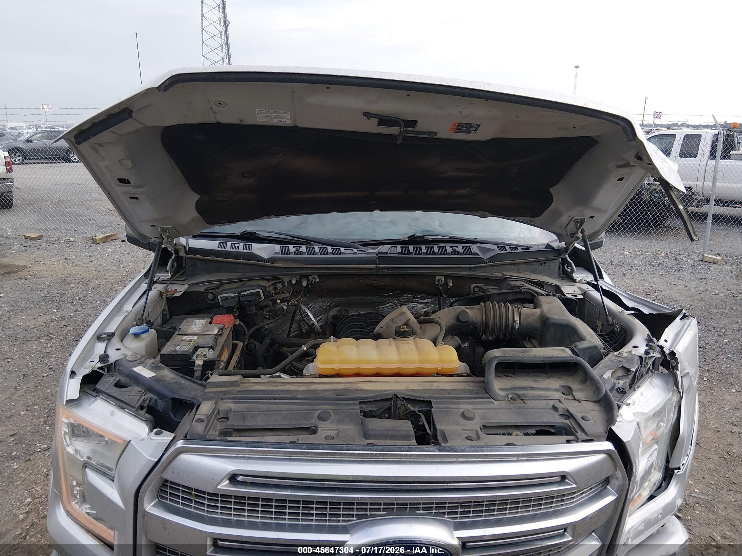 2015 Ford F-150 Platinum Серебряный vin: 1FTEW1EF6FFC86269