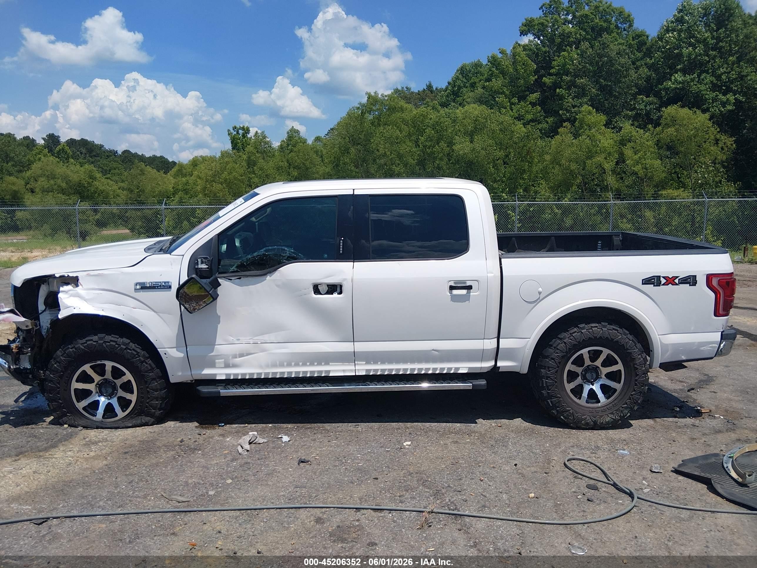 2015 Ford F-150 Lariat White vin: 1FTEW1EF6FKD41231