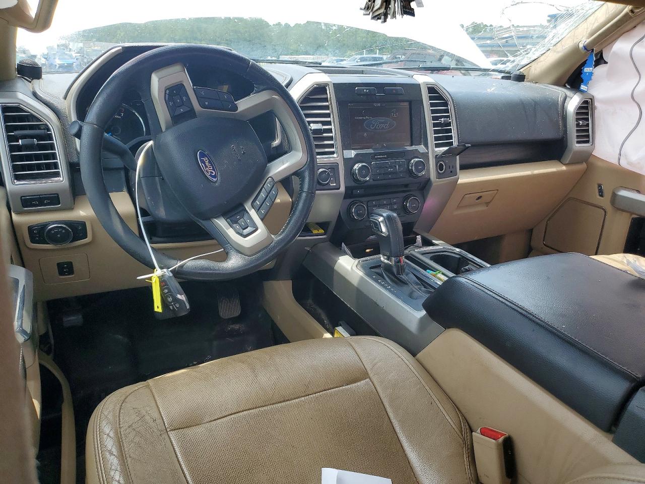 2015 Ford F150 Supercrew White vin: 1FTEW1EF7FKD03992