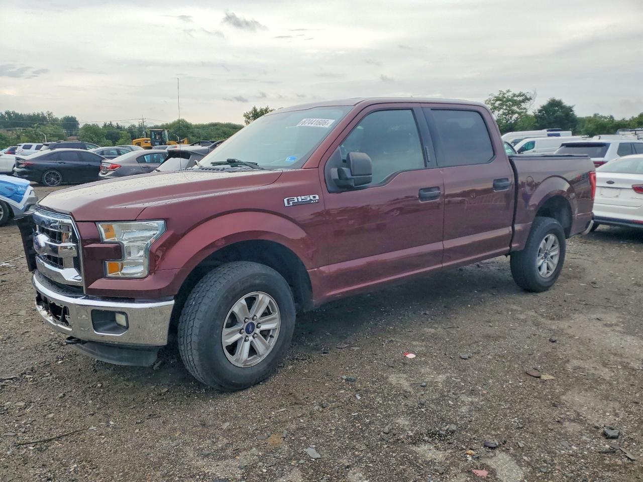 2015 Ford F150 Supercrew Burgundy vin: 1FTEW1EF8FFA34801