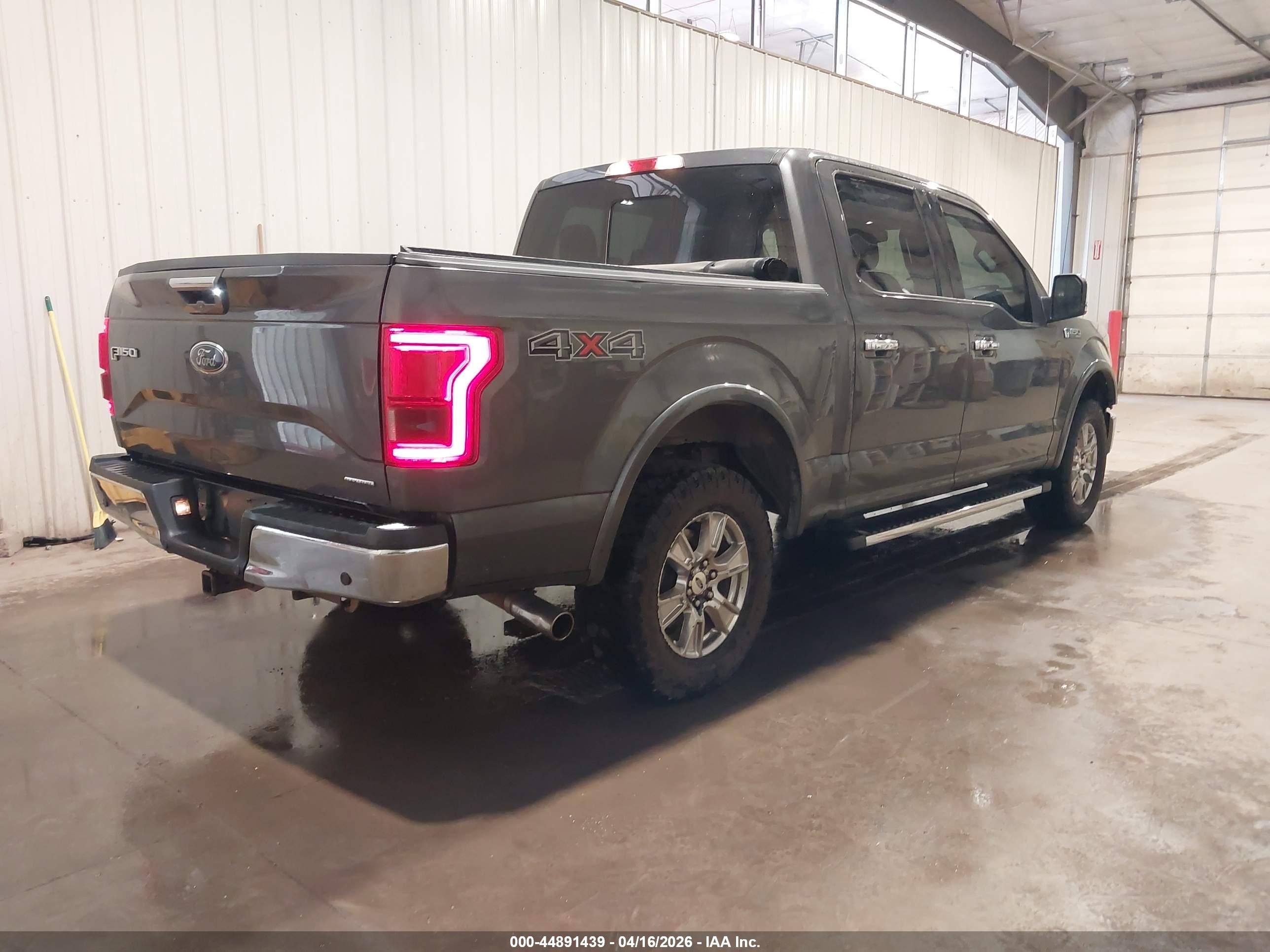 2015 Ford F-150 Lariat Gray vin: 1FTEW1EF8FFA94965