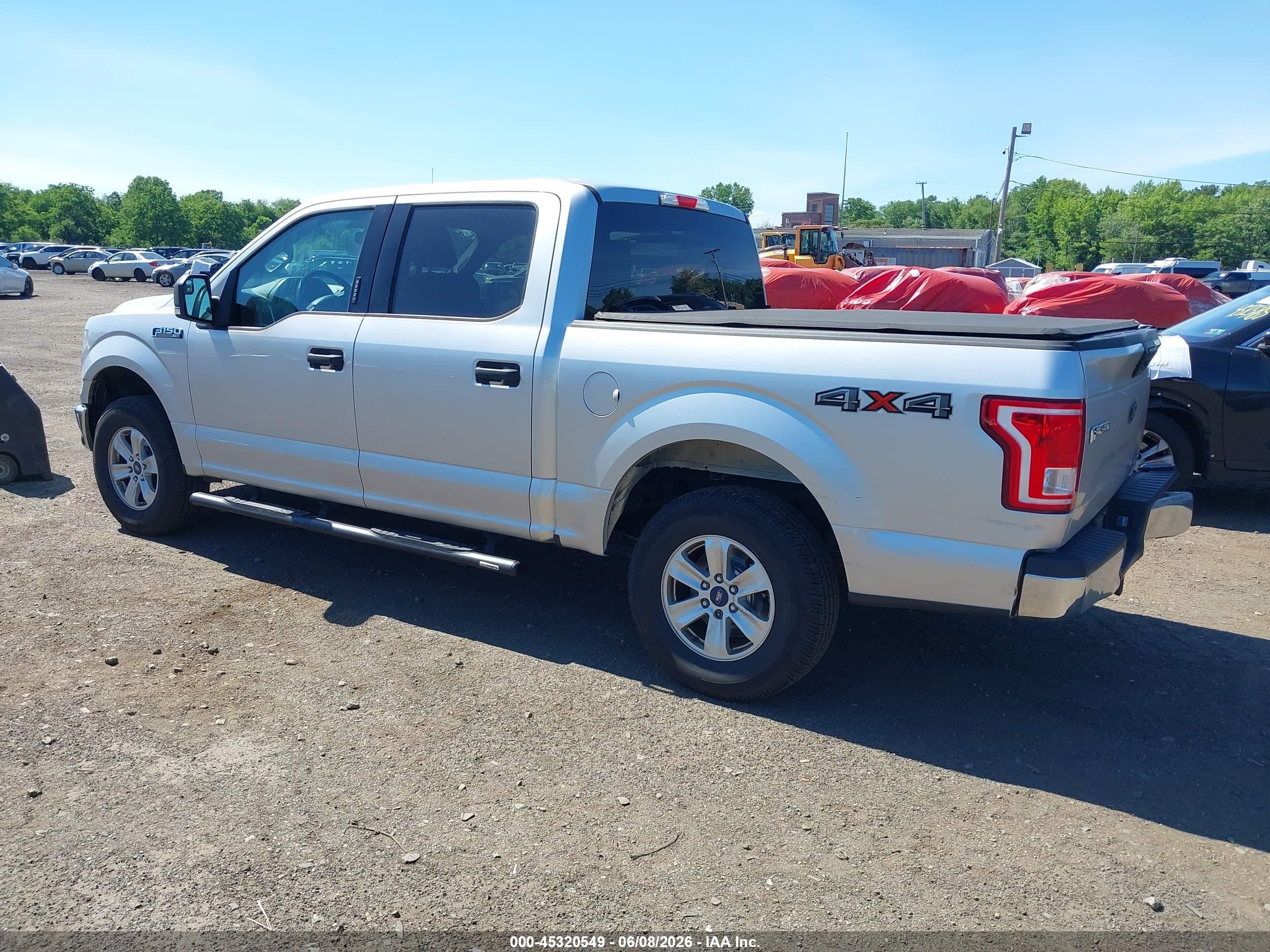 2015 Ford F-150 Xlt Silver vin: 1FTEW1EF8FFB36812